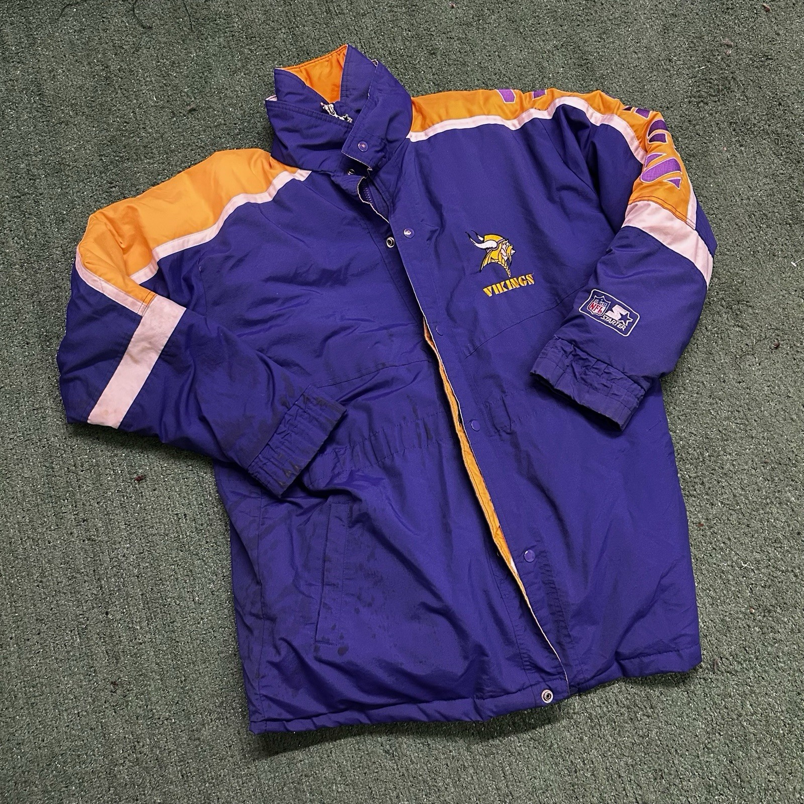 Vintage 90s Starter Minnesota Vikings NFL Down Parka Jacket  Size : XL