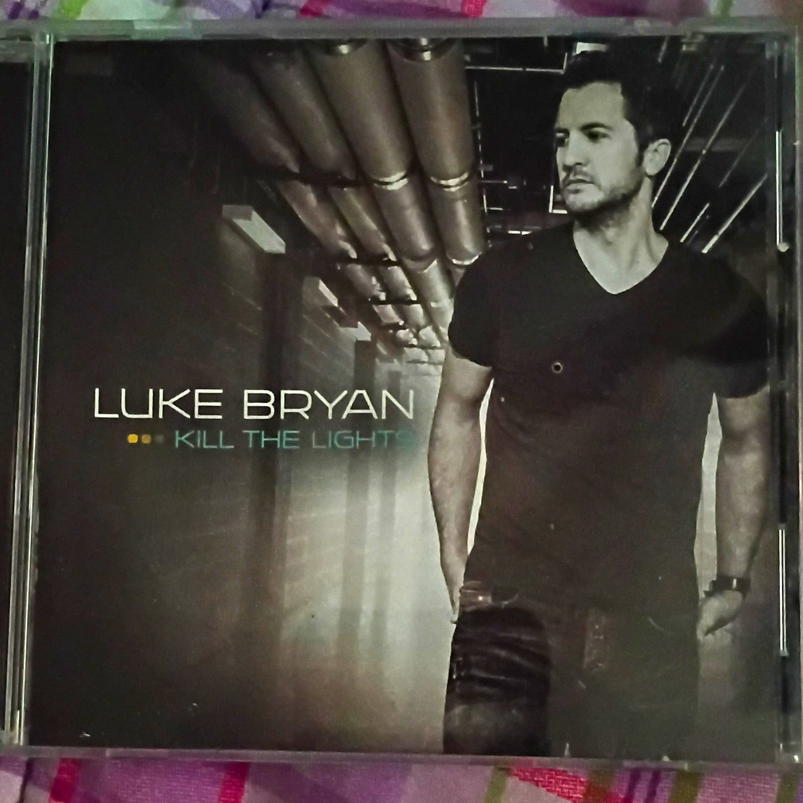 Luke Bryan Kill the Light Album CD, Country, Standard Jewel Case Luke Bryan Kill the Light Album CD, Country, Standard Jewel Case