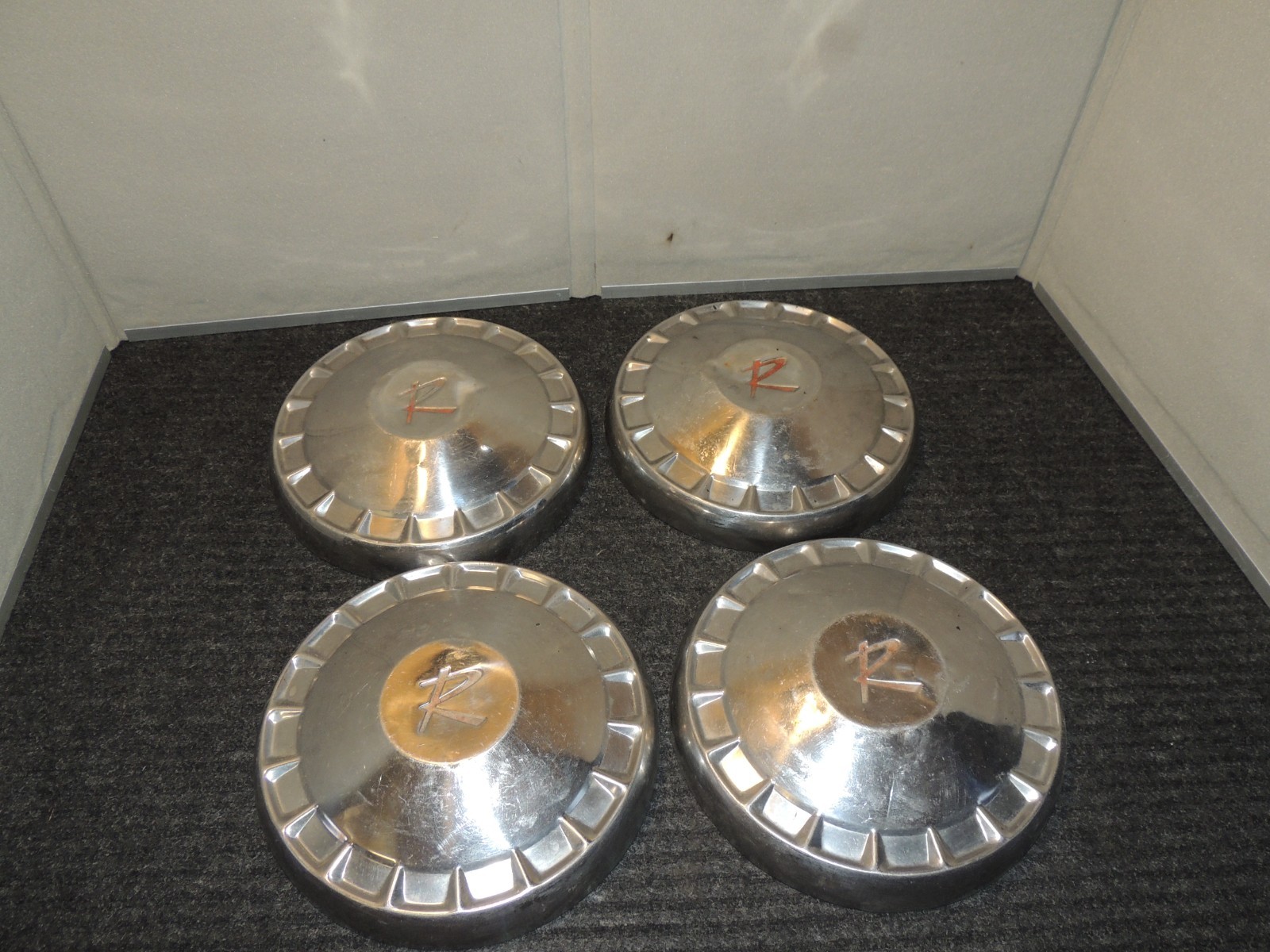 Vintage Rambler Centercaps Set of 4