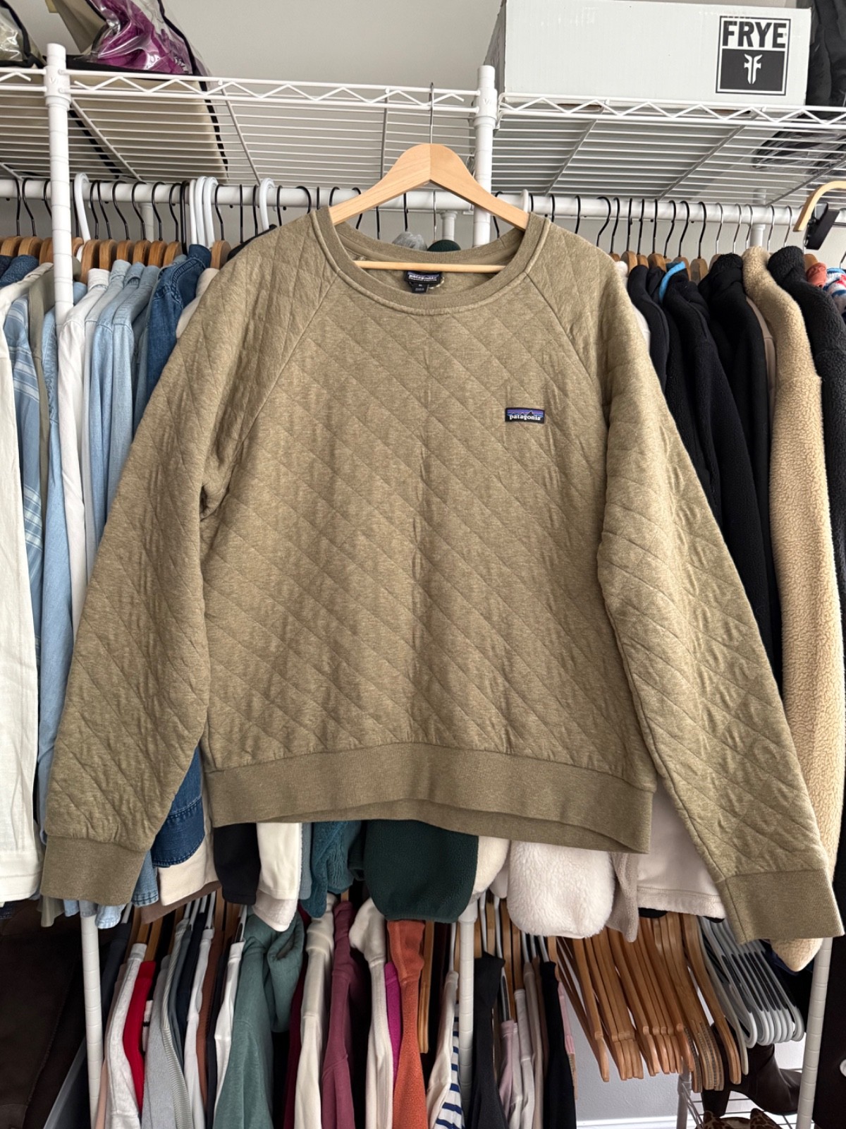 NWOT Patagonia Women\'s Organic Cotton Quilted Crew Sweatshirt Sage Khaki XL