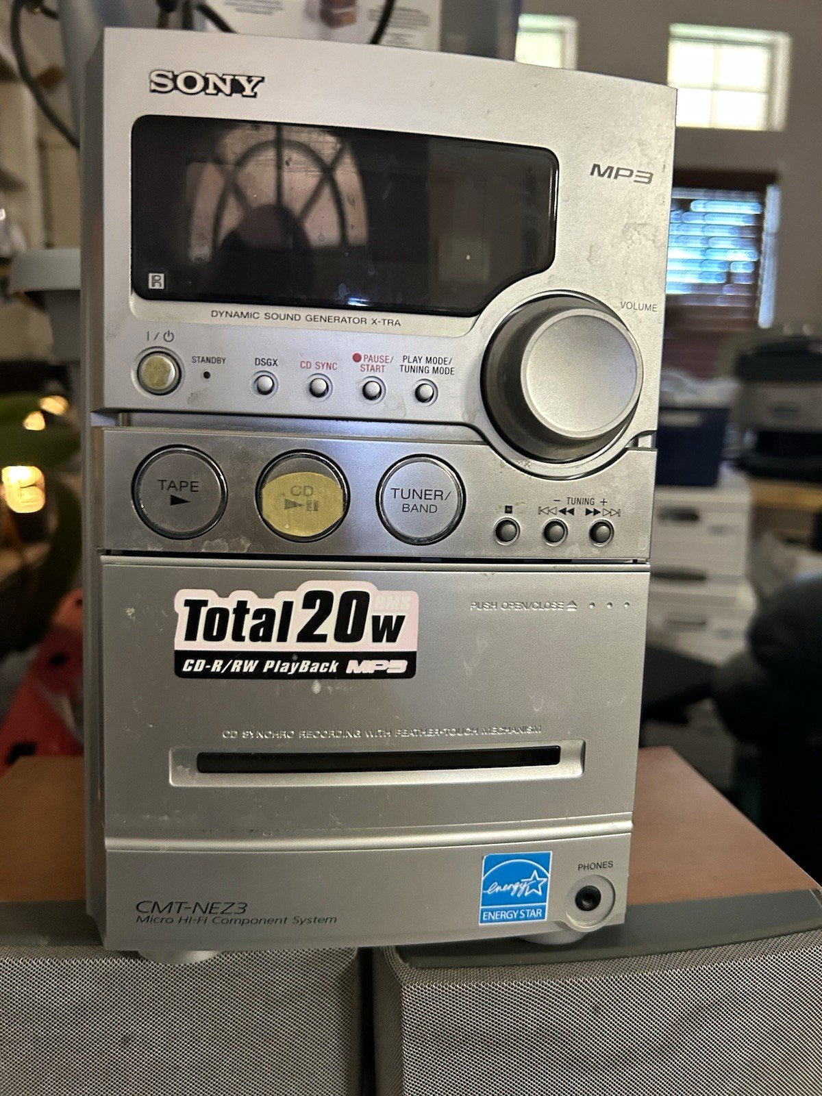 Sony CMT-NEZ3 Micro Hi-Fi AM/FM CD-R/RW MP3 Cassette 20W Silver