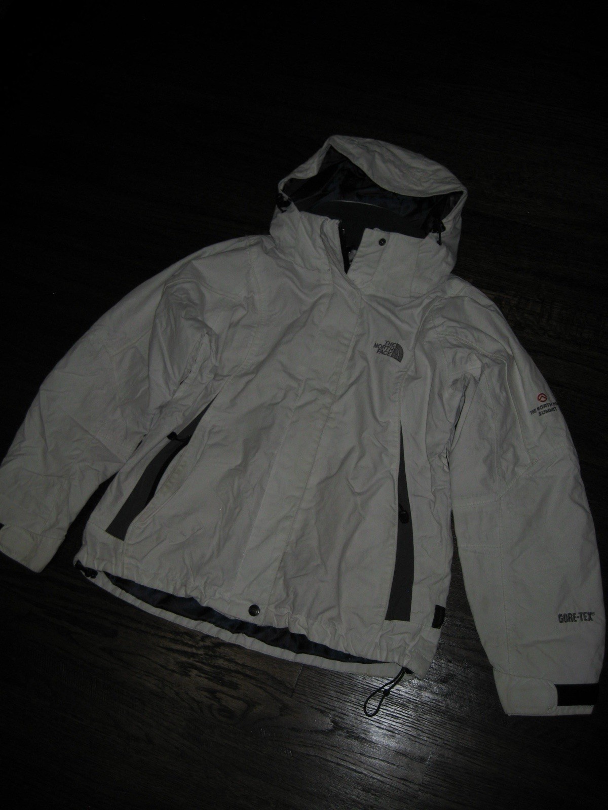 The North Face Summit Series Hooded Zip Jacket White Men’s Size xs Mid-Length