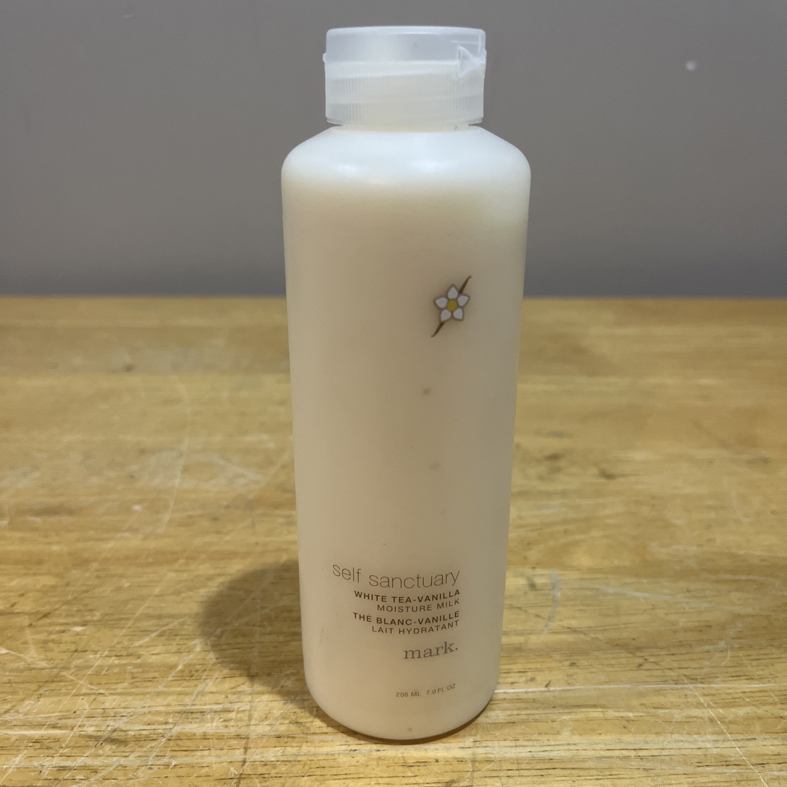 Avon Mark Self Sanctuary White Tea Vanilla Moisture Milk 7 oz NOS