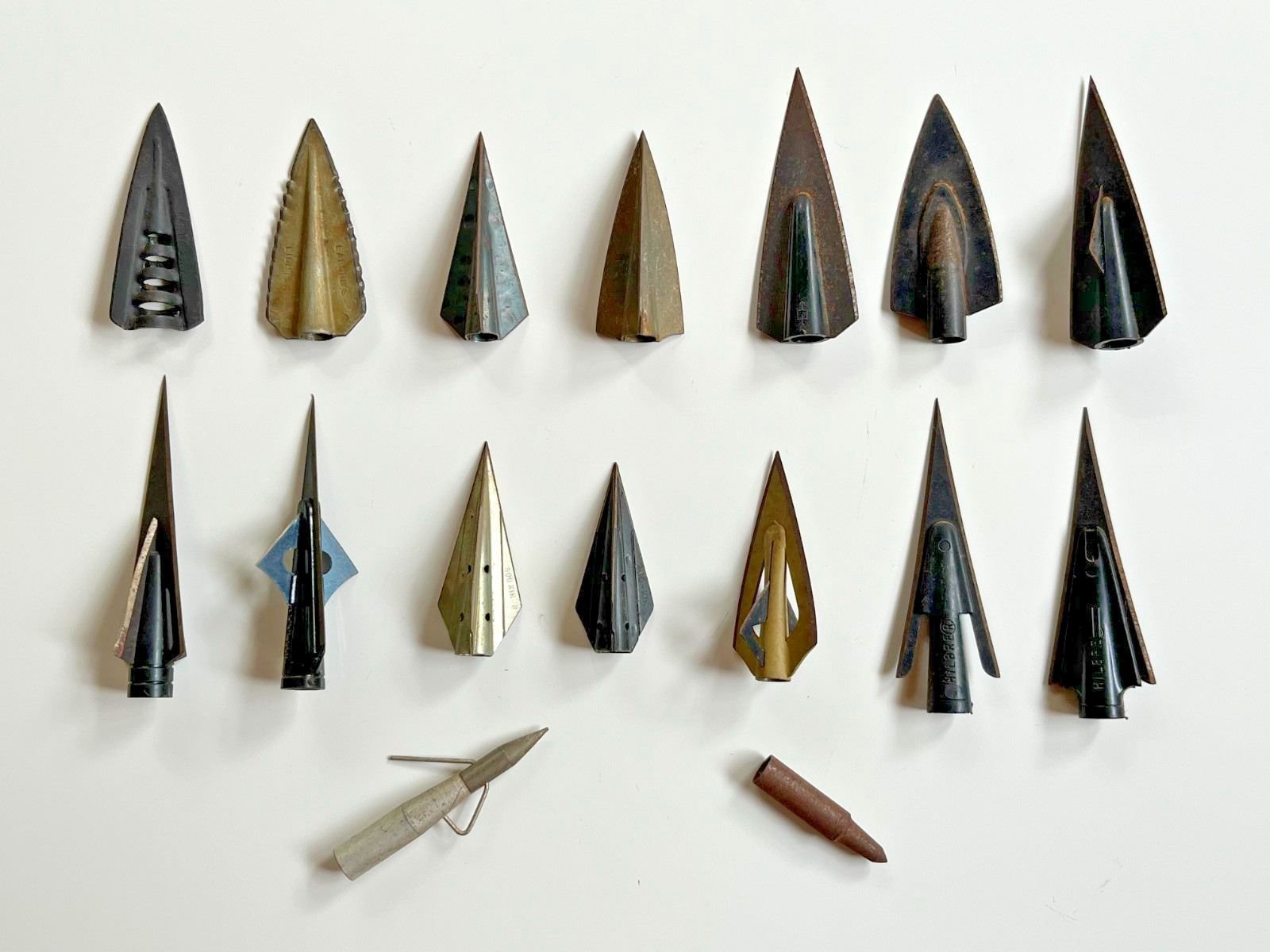 Vintage Lot 16 Fixed Blade Hunting Arrow Tips LAFOND'S, BOD KIN, HILBRE and More