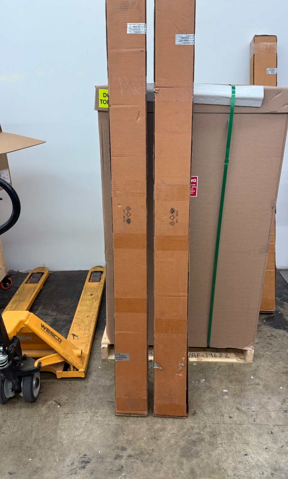 Schneider APC AP8870 - Metered Rack PDU 2G - 0A2325G08057 - NEW / SEALED Schneider APC AP8870 - Metered Rack PDU 2G - 0A2325G08057 - NEW / SEALED