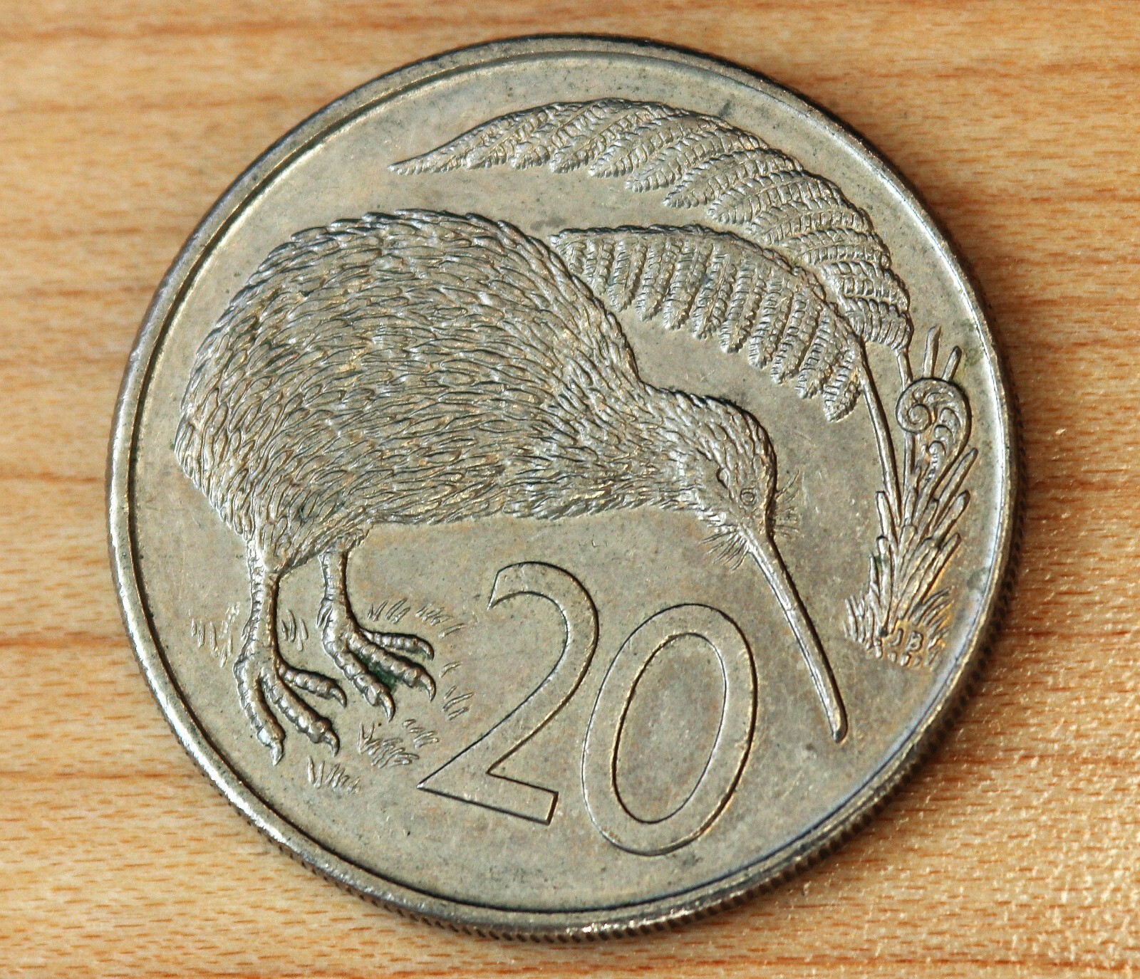 1967 - 1989 New Zealand 20 Cents Kiwi Bird Choose Your Year 1967 - 1989 New Zealand 20 Cents Kiwi Bird Choose Your Year