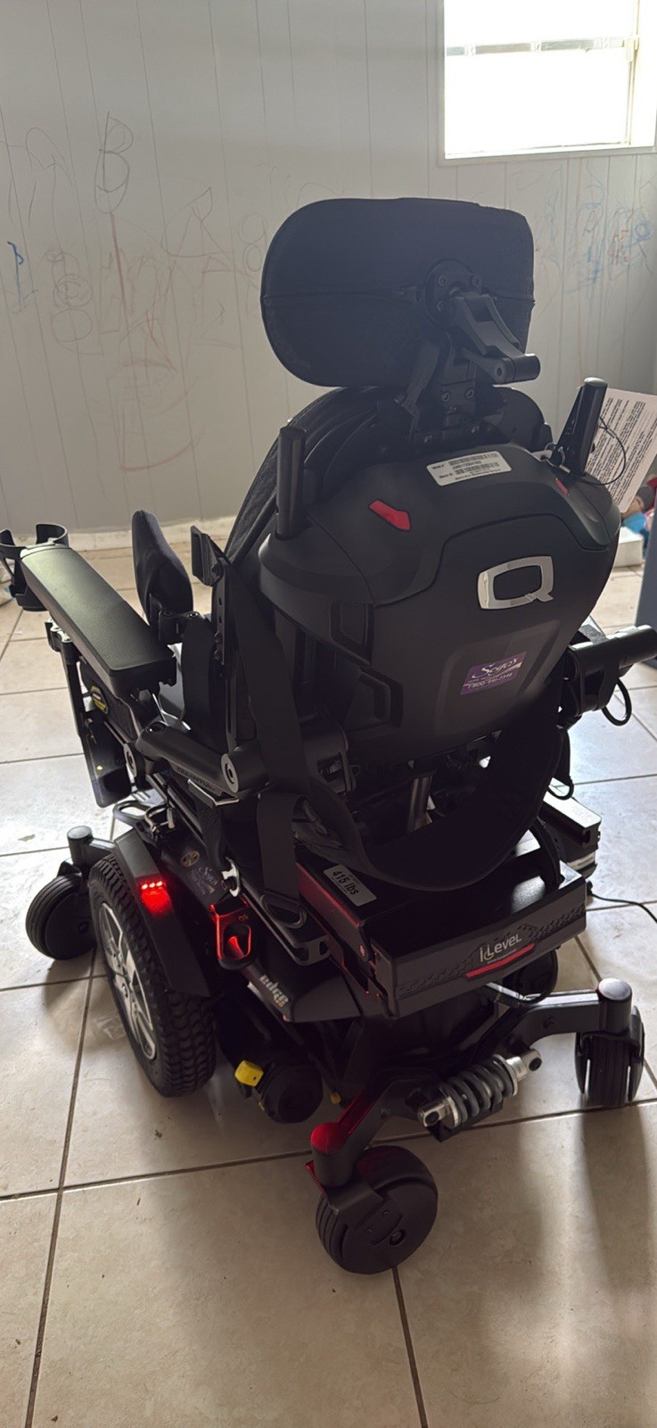 Quantum Q6 Edge 2.0 Power Wheelchair - iLevel Seat Elevation & Q-Logic 3