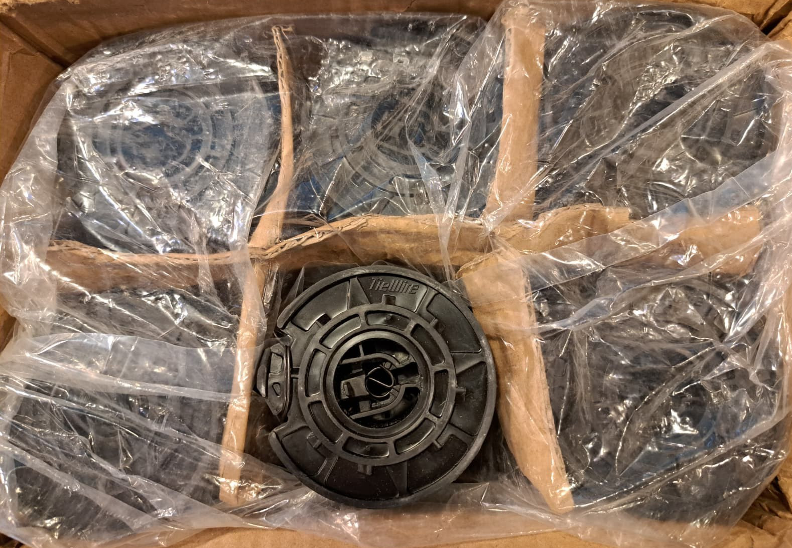 30 Rolls 19Ga Tie Wire TW1061T - 3150ft (Made in China) 30 Rolls 19Ga Tie Wire TW1061T - 3150ft (Made in China)
