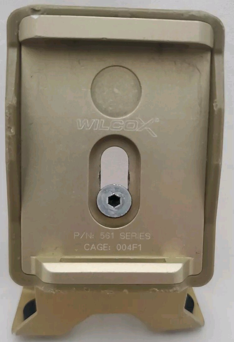 Wilcox L4 One Hole Shroud with Mounting Screw Bracket MICH ACH