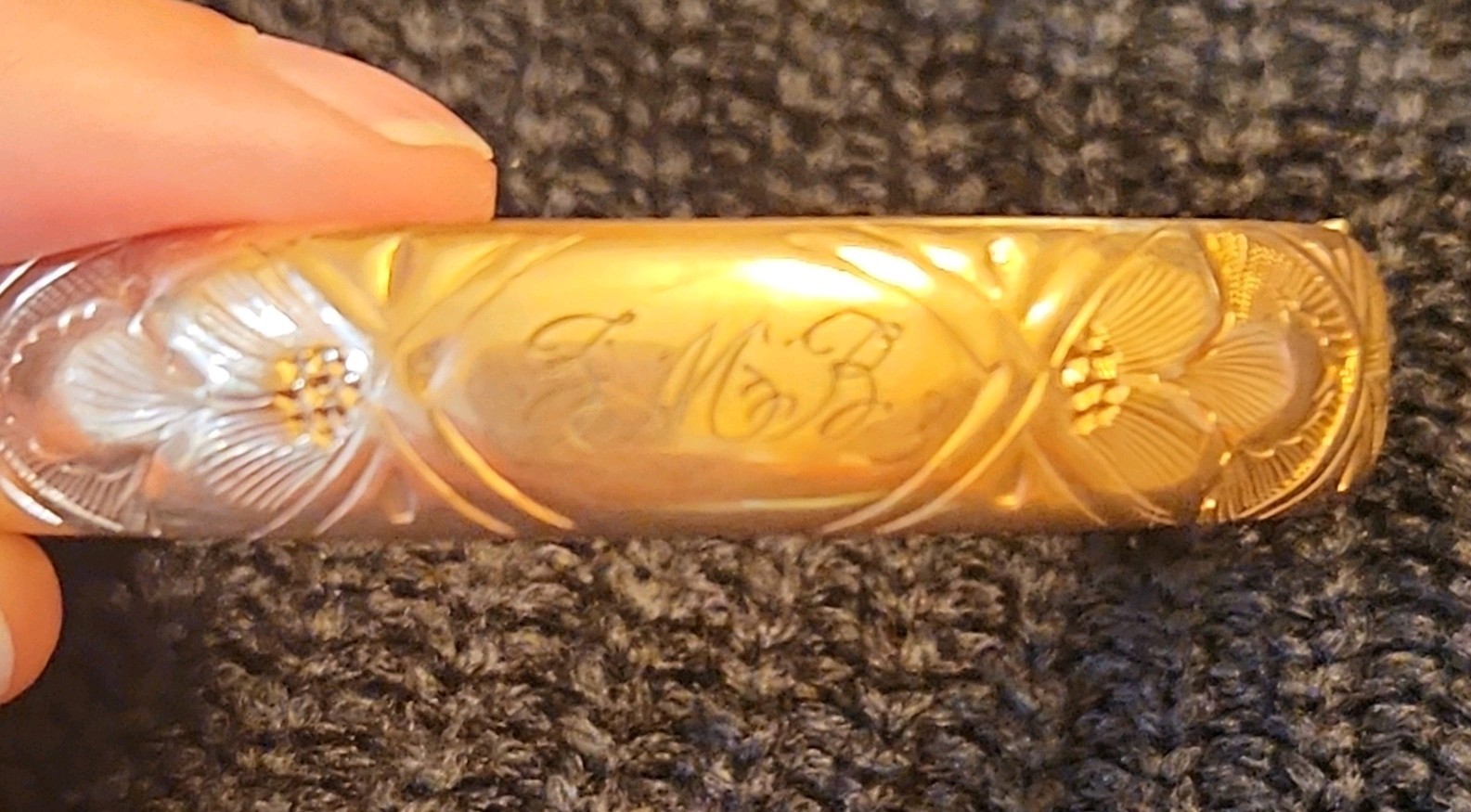 Antique 1917 WWI Marriage Bangle 10K Gold Shell Hinged Bracelet, engraved