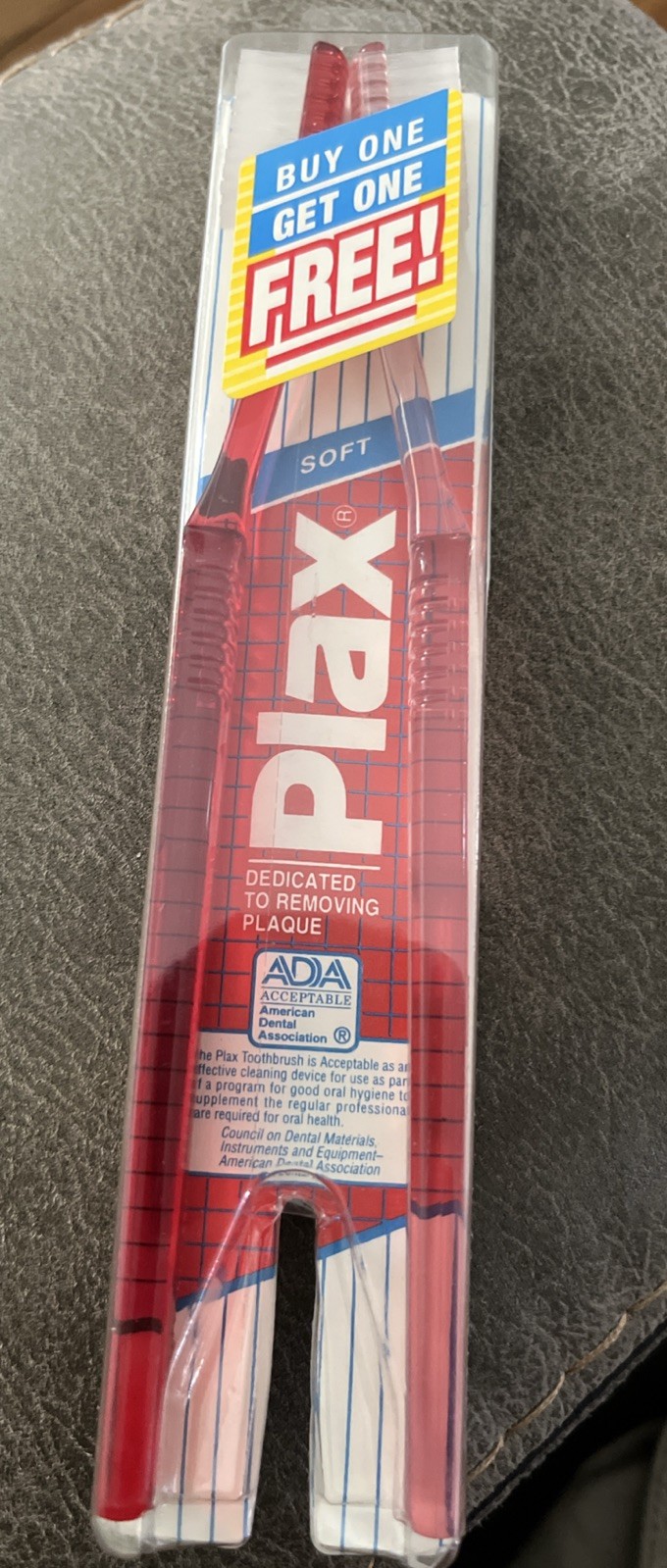 Vintage NIP Plax Soft / Medium Bristle Toothbrushes Pfizer 1980s NOS 2 Pack Red