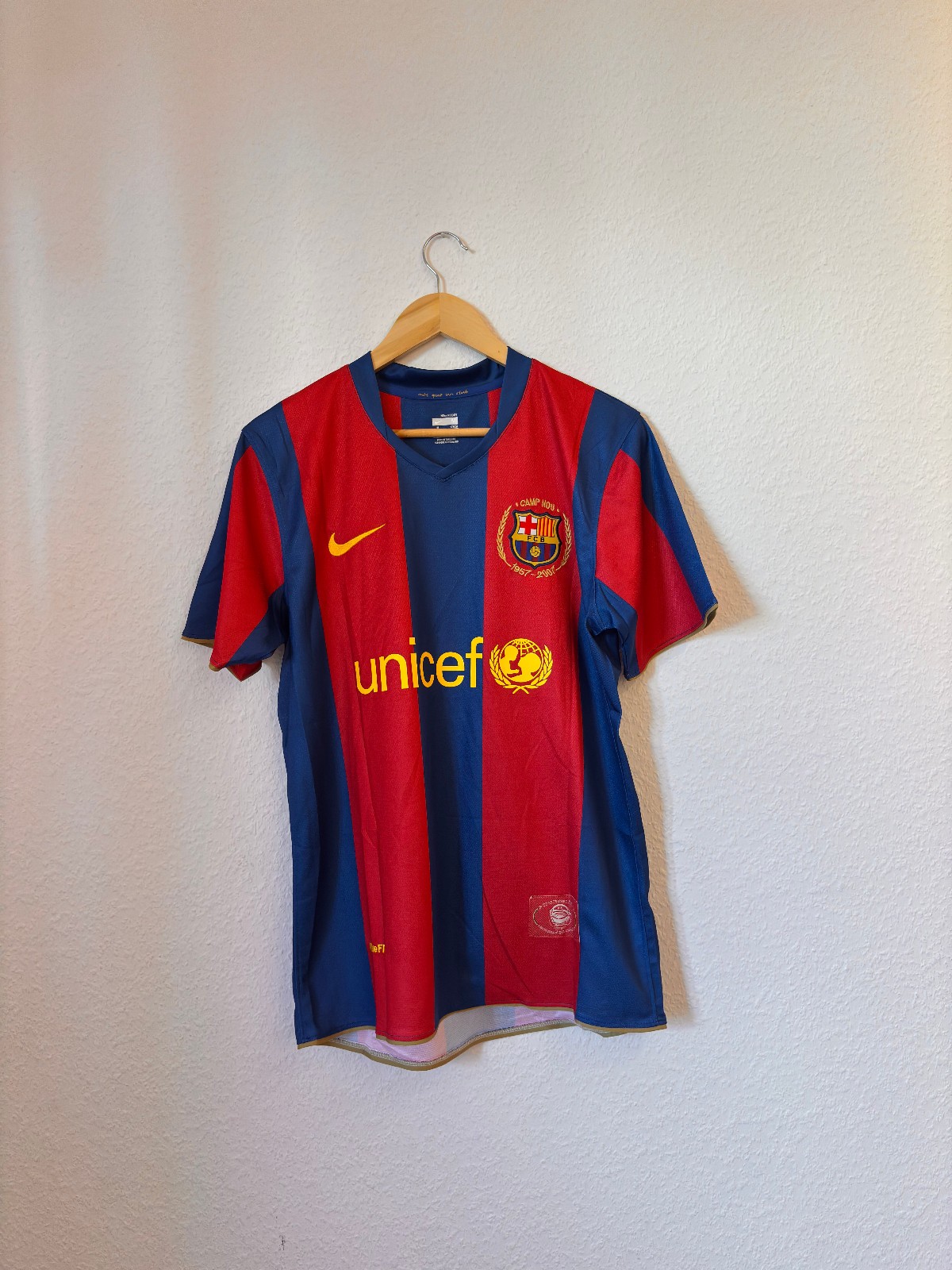 FC Barcelona Home Shirt 2007/2008 Ronaldinho 