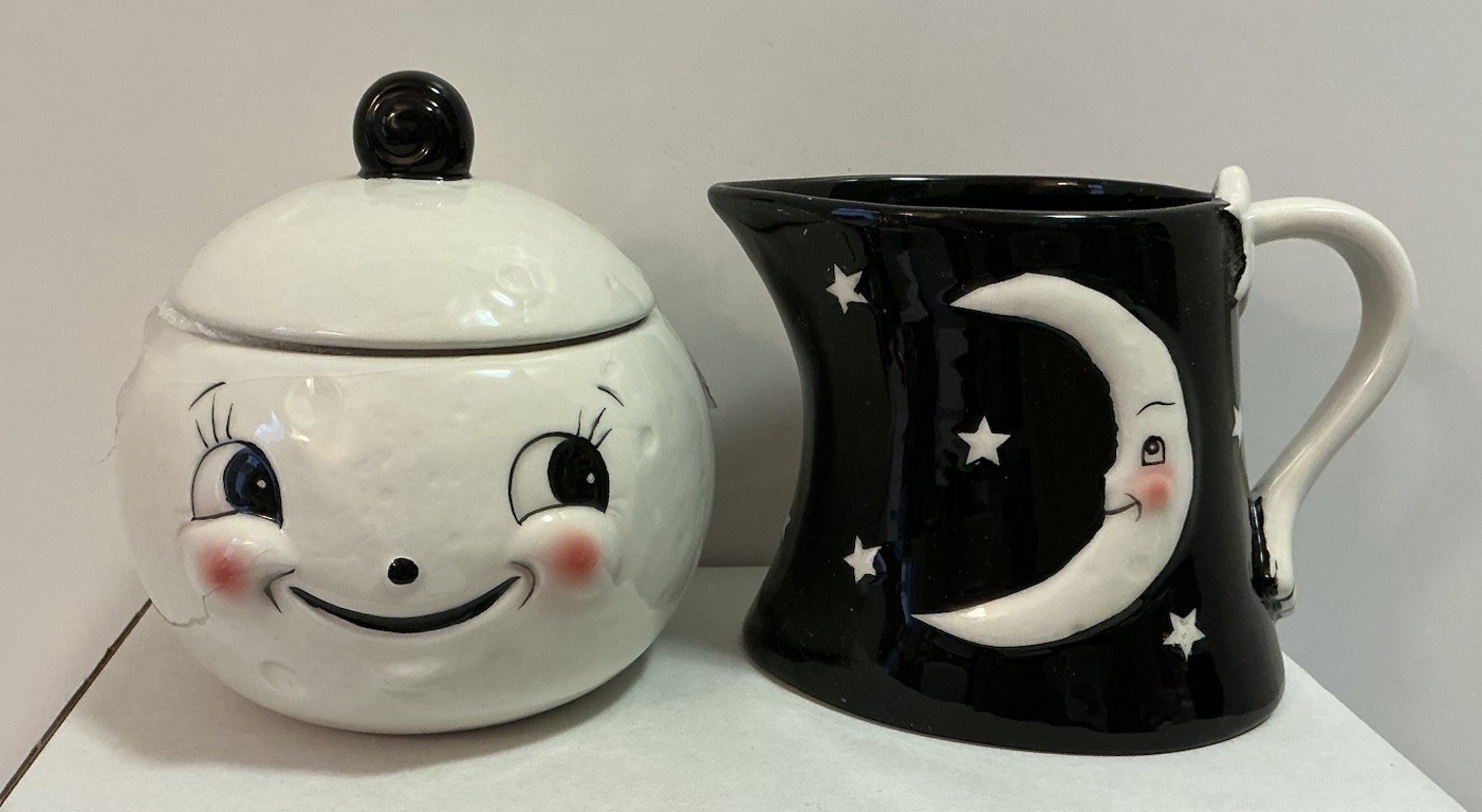 CARNIVAL COTTAGE JOHANNA PARKER LUNA MOON SUGAR & CREAMER SET ADORABLE RARE CARNIVAL COTTAGE JOHANNA PARKER LUNA MOON SUGAR & CREAMER SET ADORABLE RARE