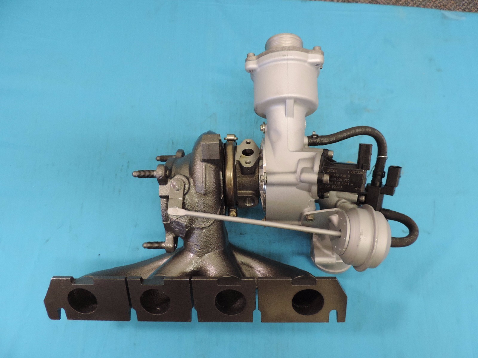 AUDI A4 A5 Q5 & VW Volkswagen Genuine IHI OEM Turbo Turbocharger BY New CHRA