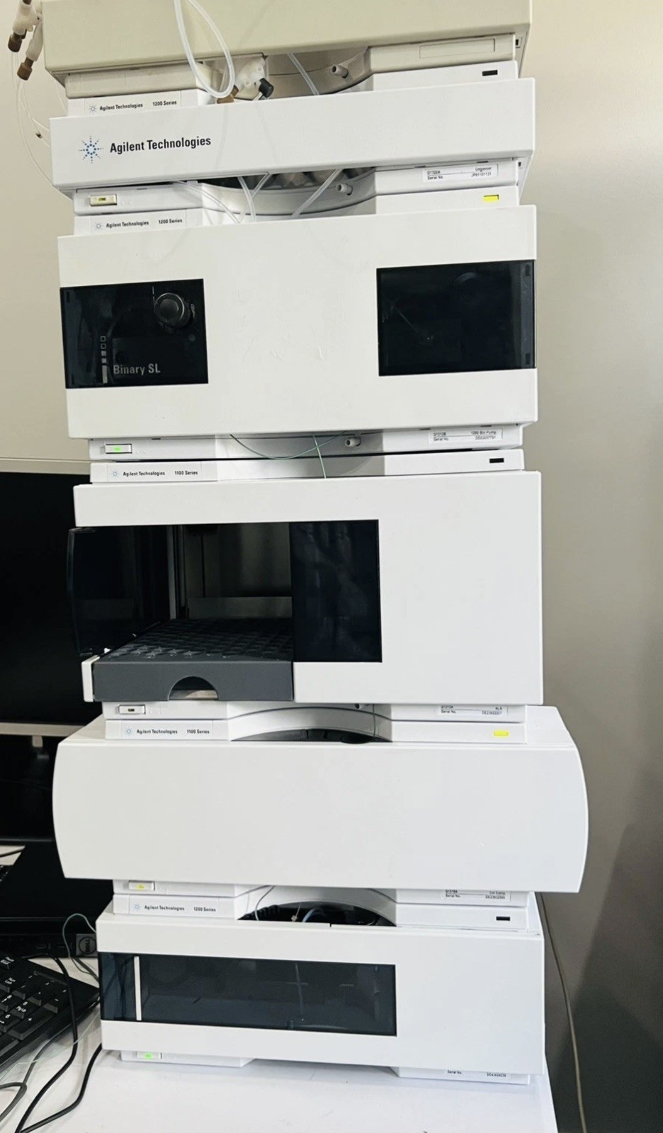 Agilent 1100 & 1200 HPLC DAD System, PC with Openlab chem software & Test Method