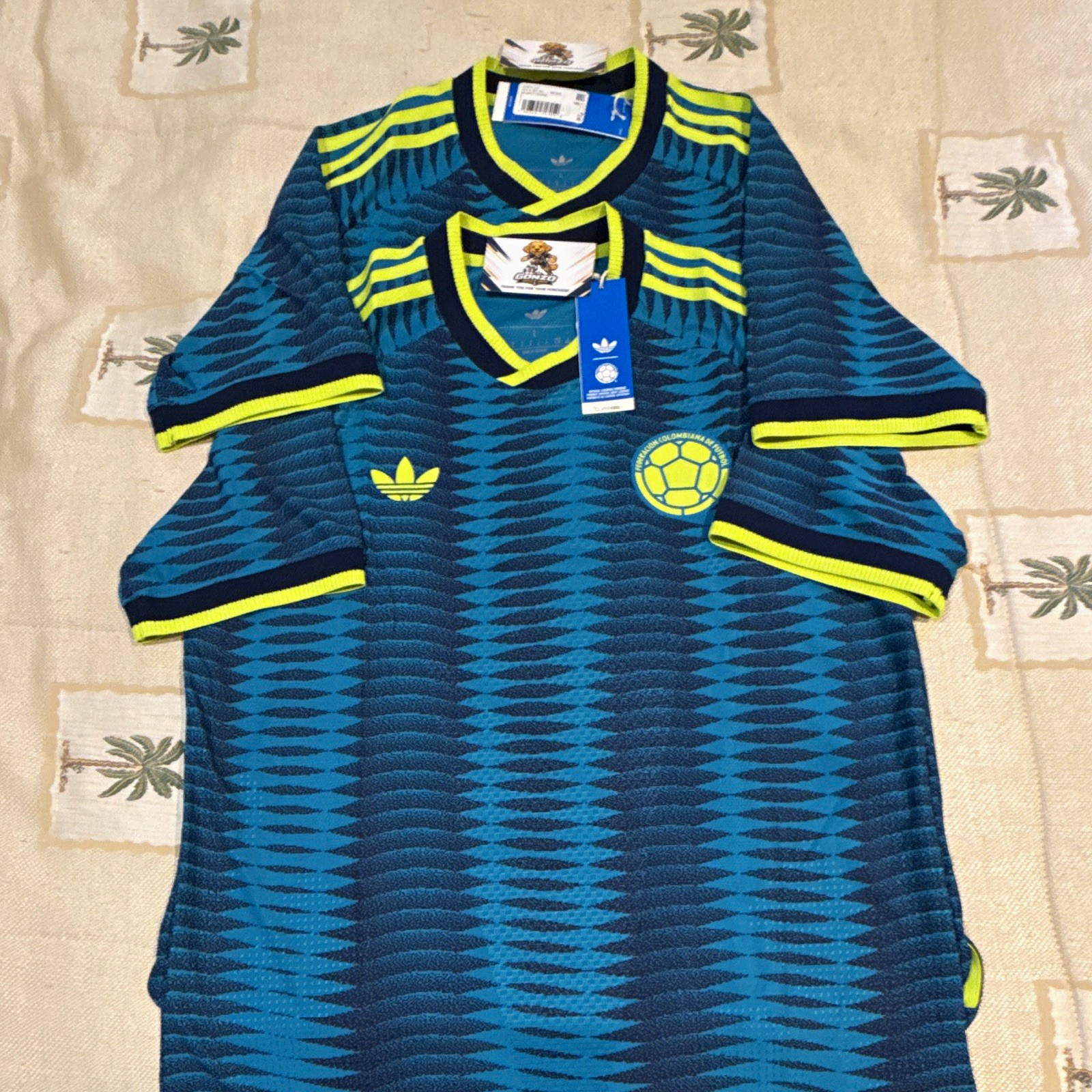 adidas Colombia Authentic Soccer Jersey Away Men\'s L Short Sleeve Blue Climacool adidas Colombia Authentic Soccer Jersey Away Men\'s L Short Sleeve Blue Climacool