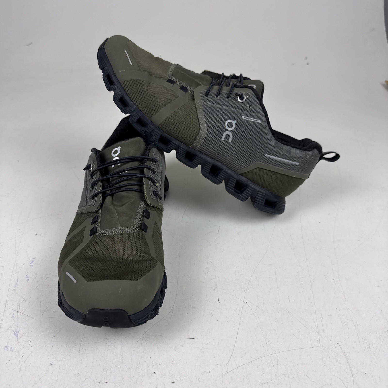 On Cloud Cloud 5 Waterproof Olive Black Men’s Size 11 On Cloud Cloud 5 Waterproof Olive Black Men’s Size 11