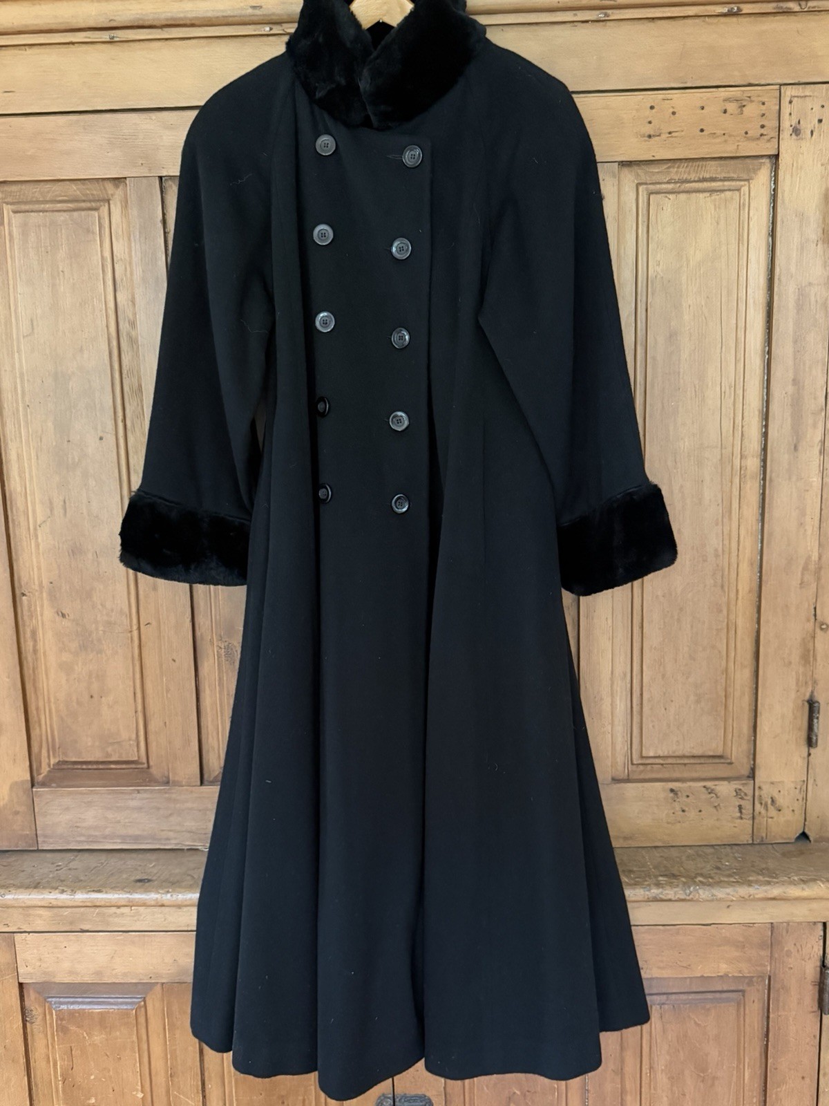 Marvin Richard’s Long Black Wool Coat Size 4 Excellent Condition