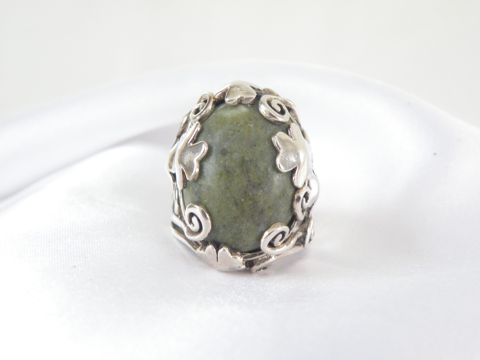 Vintage Sterling Silver 925 Connemara Marble Shamrock Statement Ring Size 6.5