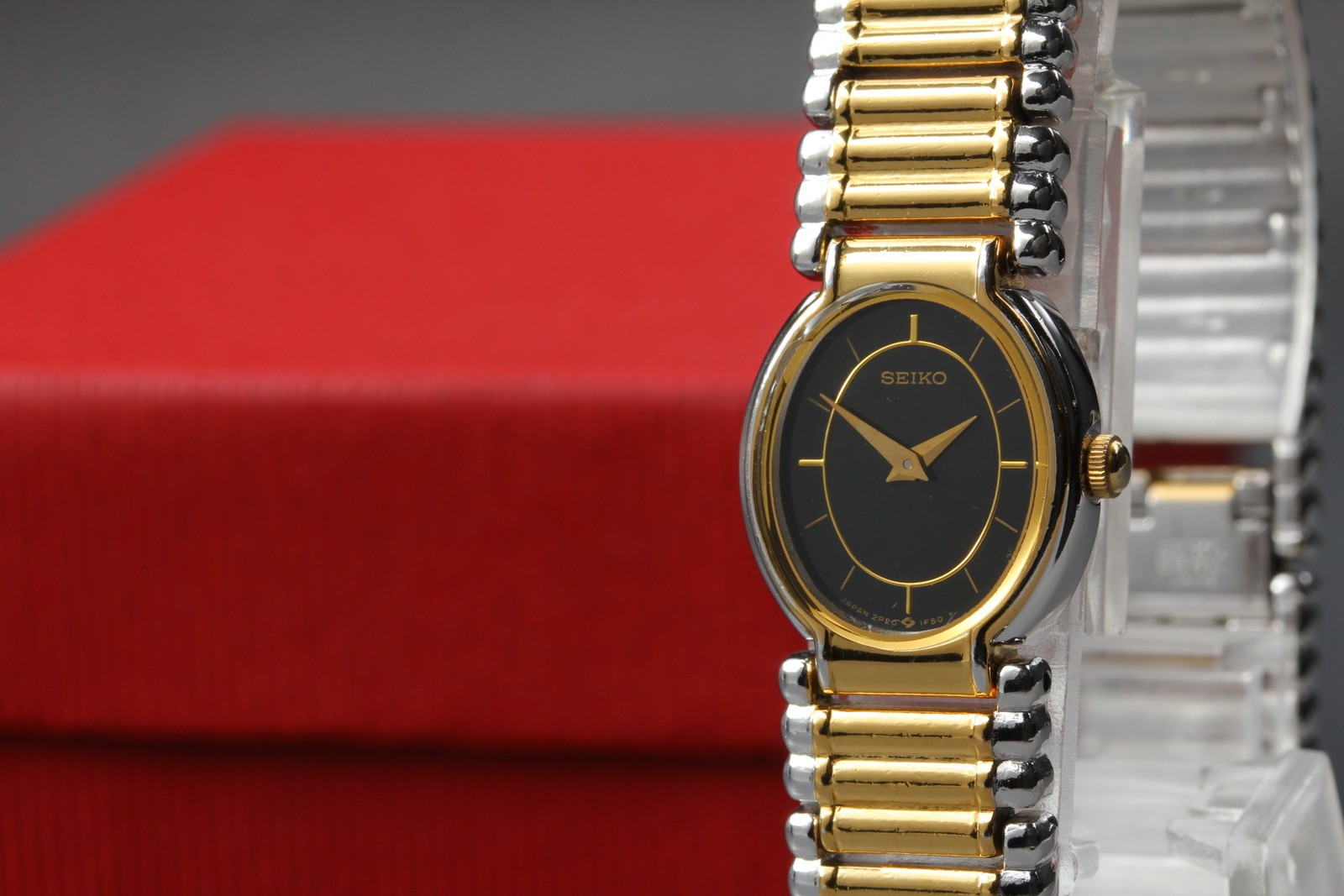 Vtg 1986 Exc+5 Quartz Two-Tone Seiko Bracelet 2P20-5E20 GPDP Womens Watch JAPAN