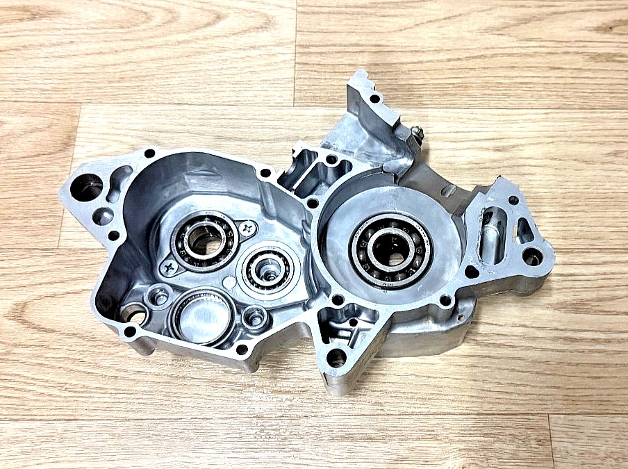 2005-2007 Honda CR125R Left Crankcase Case Bottom End Block Carter