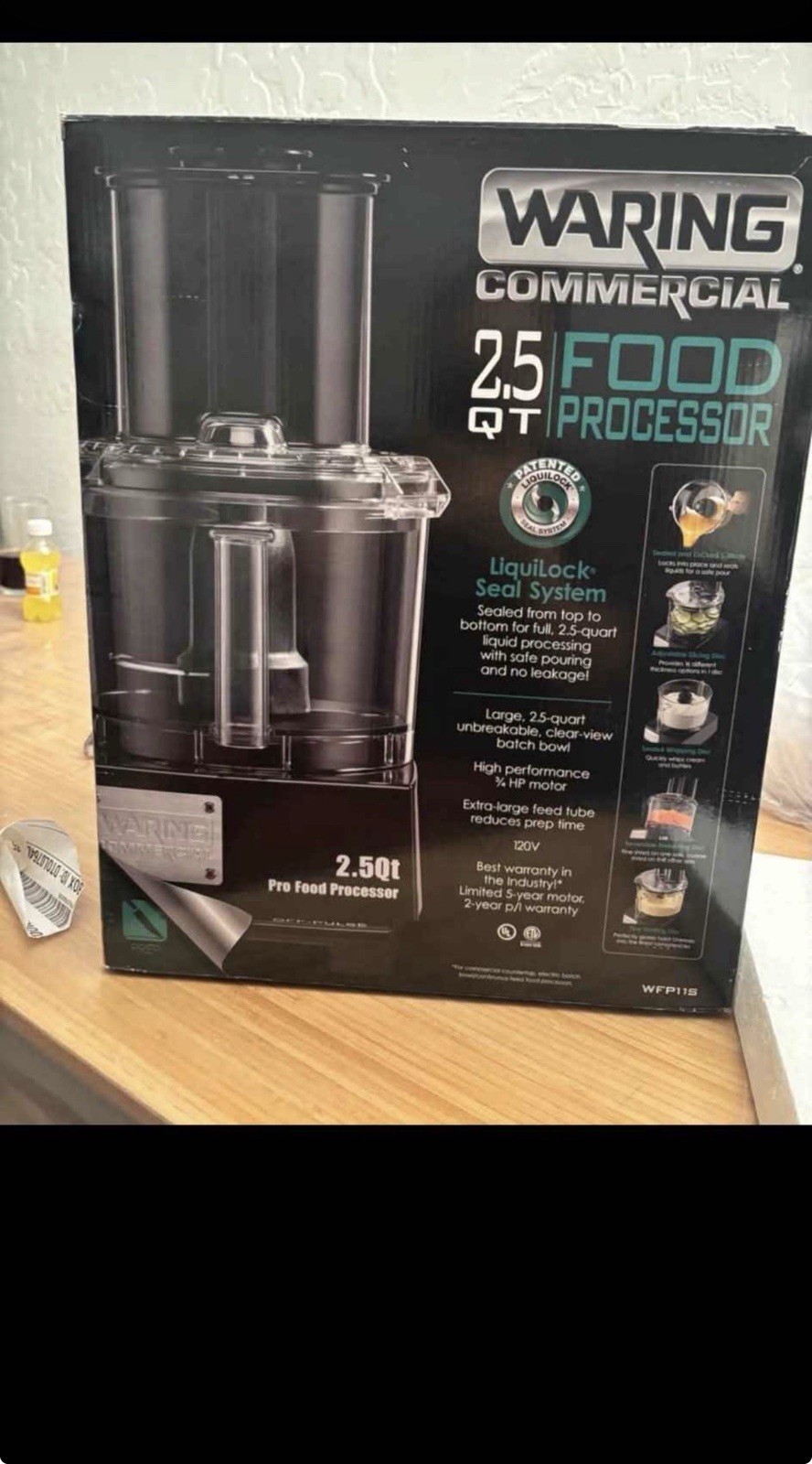 Waring Commercial 2.5 Qt Food Processor LiquiLock Seal System Open Never Used