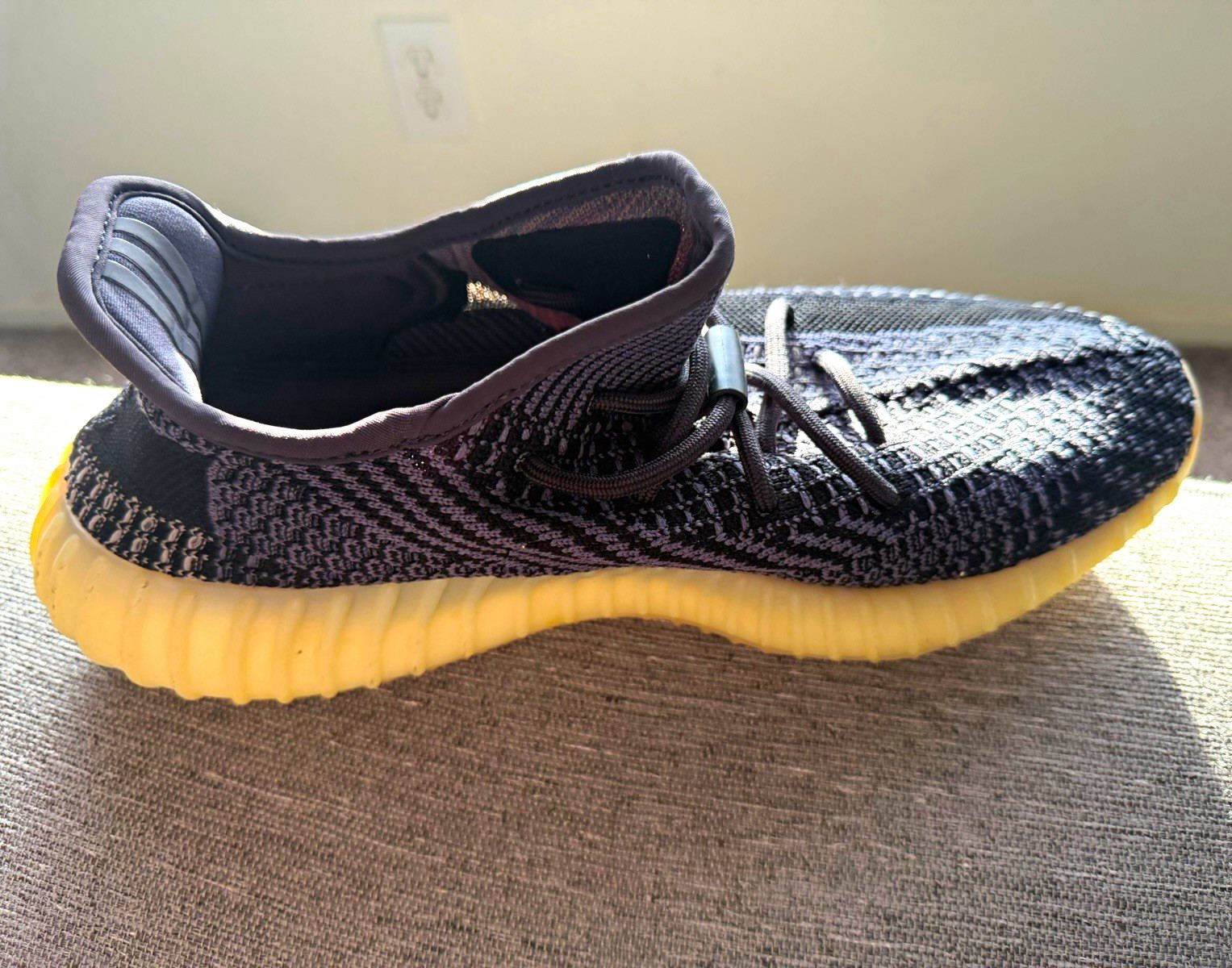 Yeezy adidas Yeezy Boost 350 V2 Primeknit Black/Gray Beige Gum Sole Yeezy adidas Yeezy Boost 350 V2 Primeknit Black/Gray Beige Gum Sole