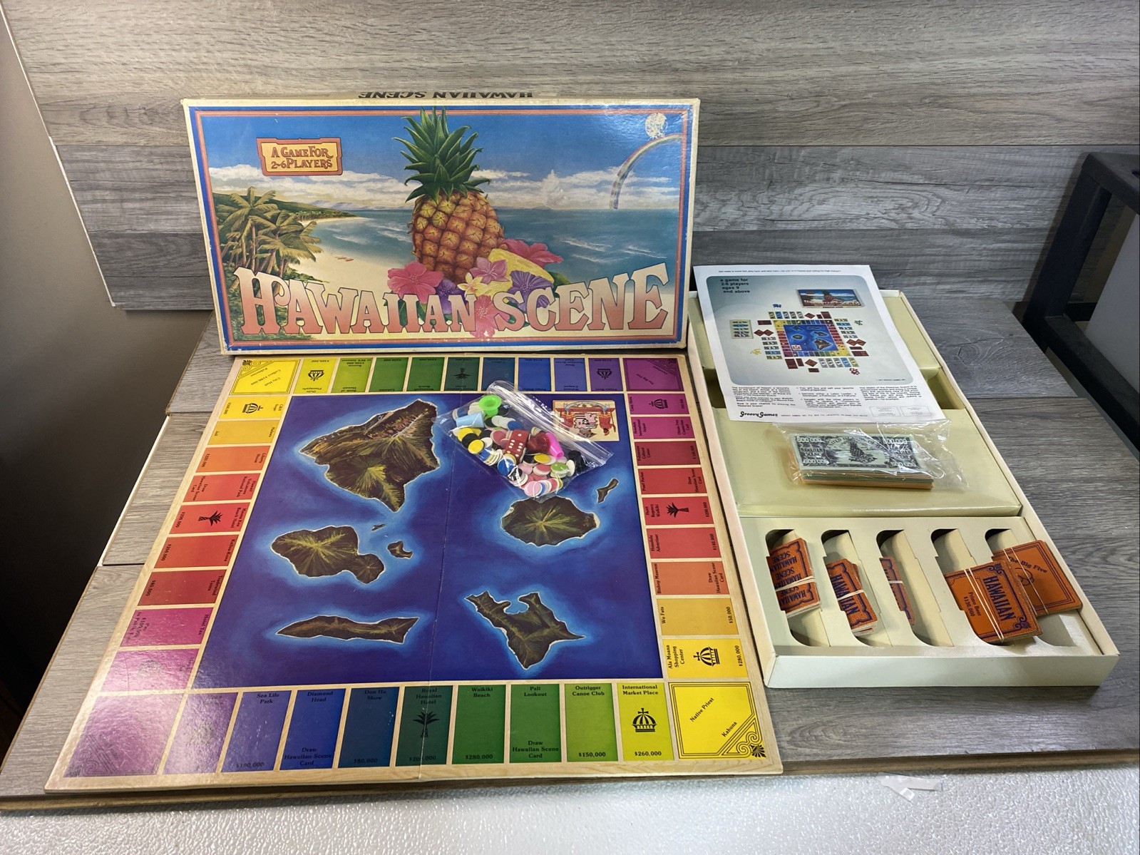 Vintage 1978 Hawaiian Scene Board Game Missing Instructions