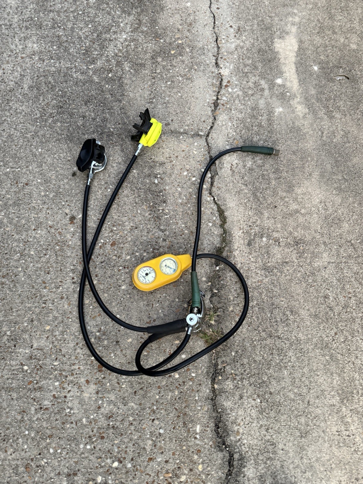 SCUBAPRO Scuba Diving Regulator Respirator & Depth Gauge W/ U.S. Divers Octupus SCUBAPRO Scuba Diving Regulator Respirator & Depth Gauge W/ U.S. Divers Octupus