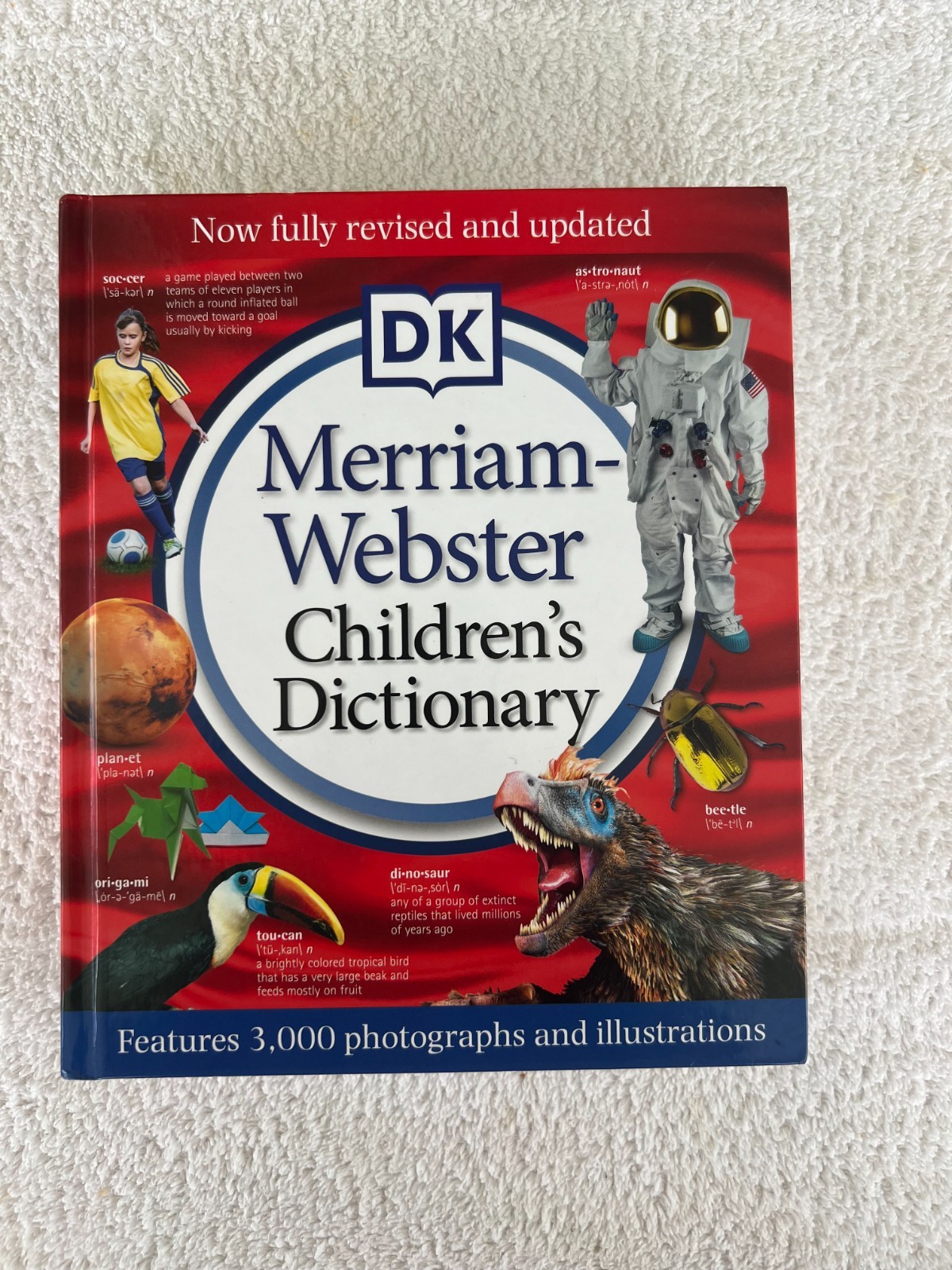 Merriam-Webster Children\'s Dictionary, New Edition: Features 3,000 Photo\'s New Merriam-Webster Children\'s Dictionary, New Edition: Features 3,000 Photo\'s New