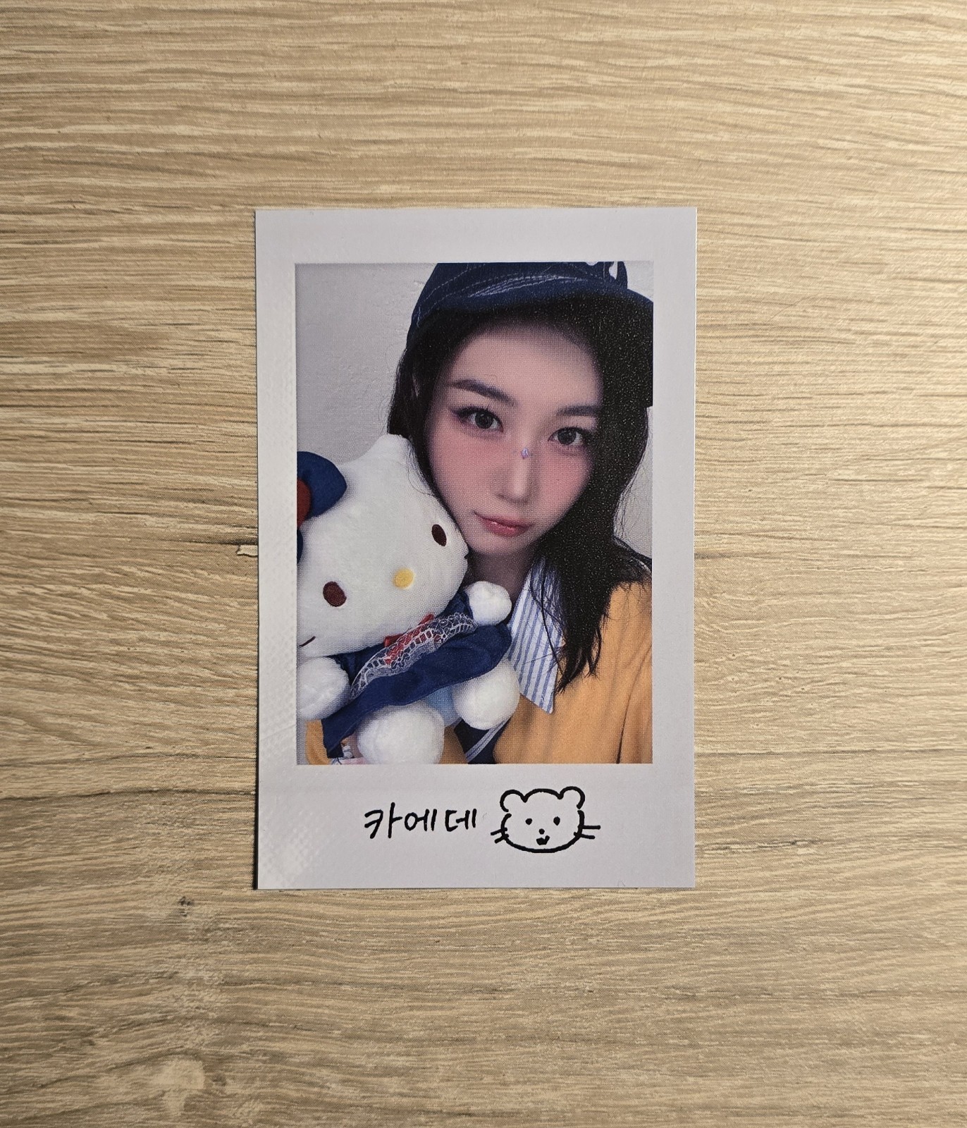 tripleS Kaede msnz Official Broadcast Photocard G2U tripleS Kaede msnz Official Broadcast Photocard G2U