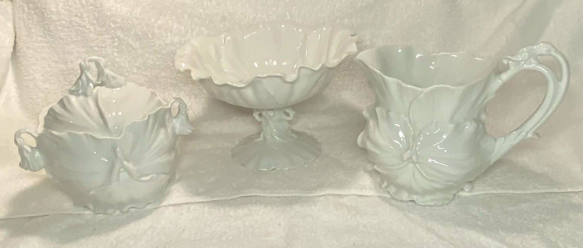 Royal Tettau Anemone White Porcelain 3 Pc Set: Pitcher/Pedestal Bowl/Sugar Bowl Royal Tettau Anemone White Porcelain 3 Pc Set: Pitcher/Pedestal Bowl/Sugar Bowl