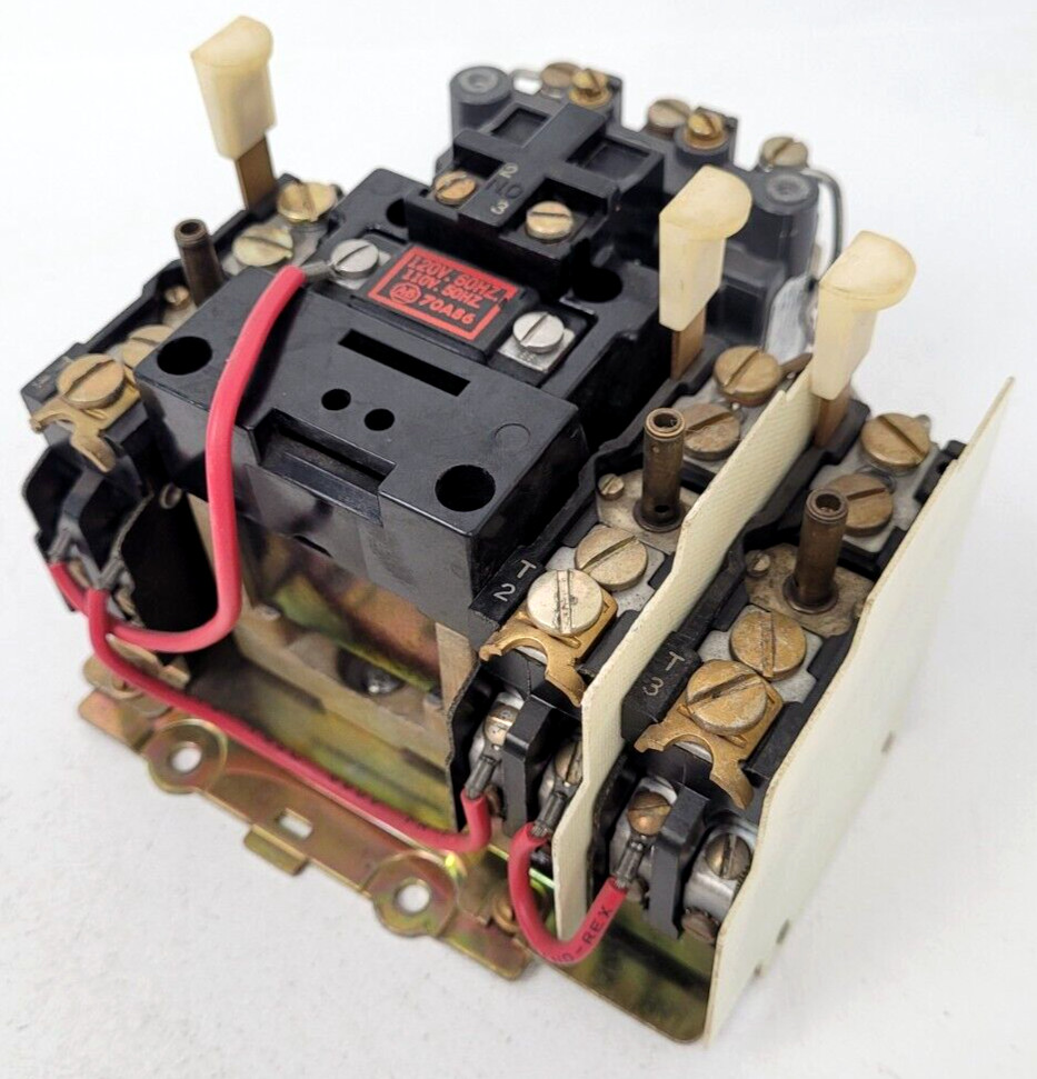 709-A0A103 Allen Bradley NEMA Size 0 Motor Starter 120V Coil - Next Day Option