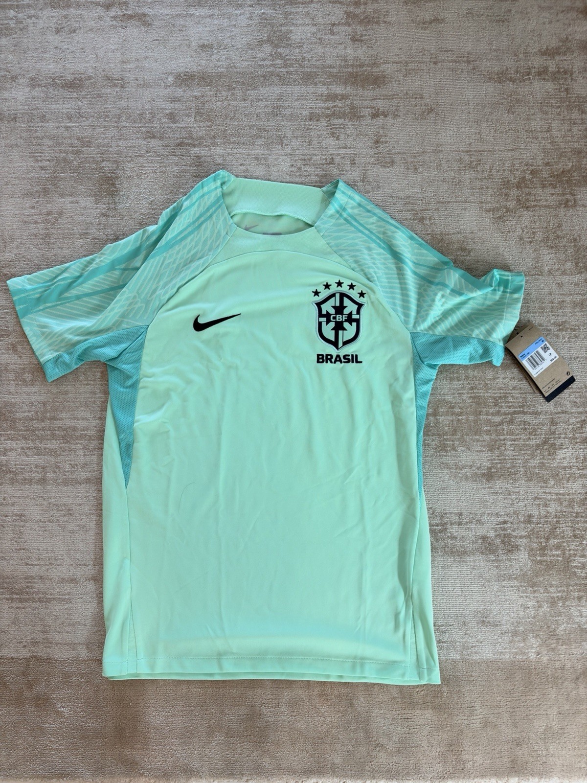 Nike Men Brazil Size m Training Jersey DH6441-390