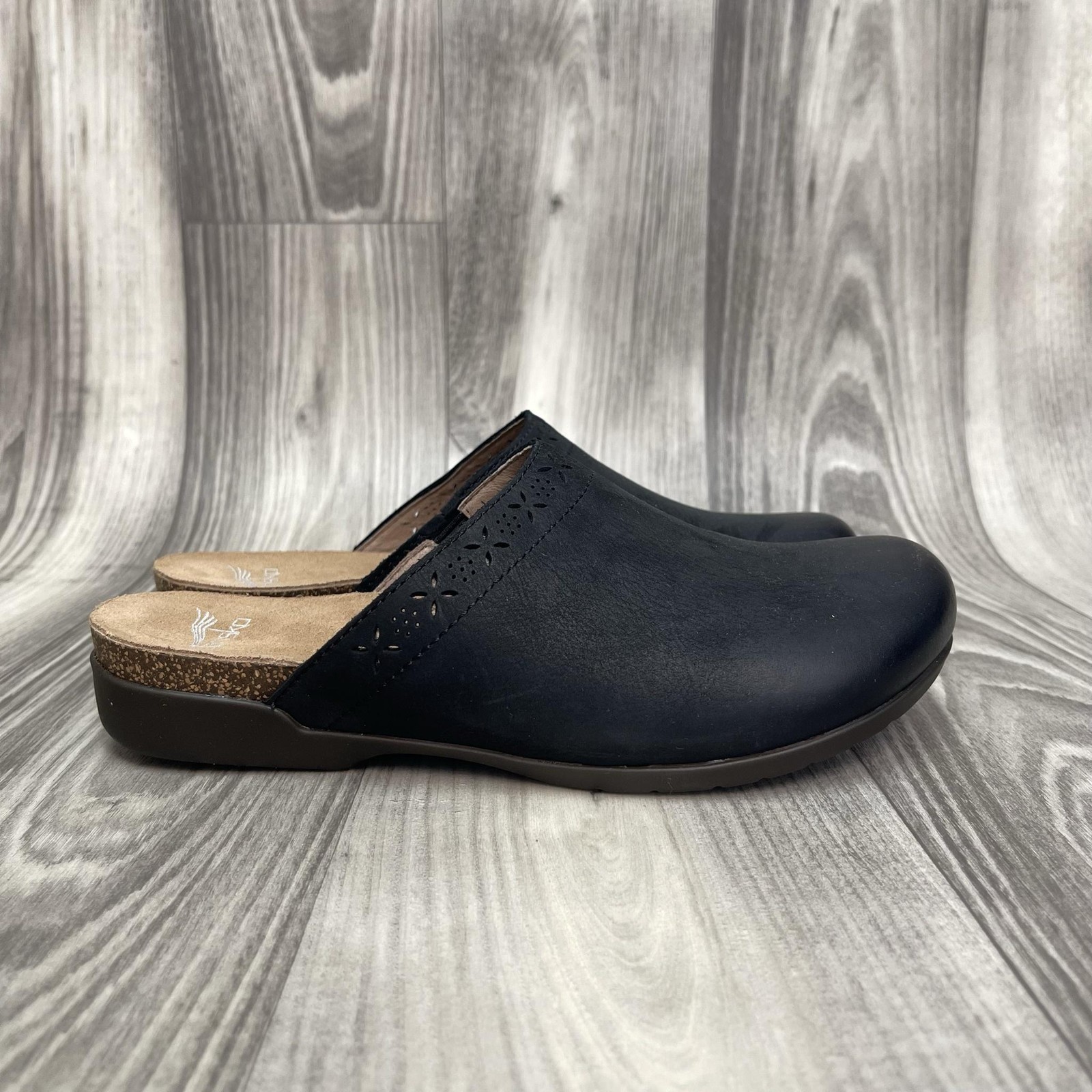 Dansko Shoes Womens Size 7.5 Black Leather Slip On Clogs Comfort 6028105300