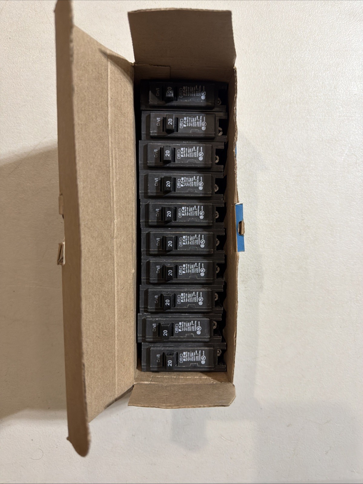 Eaton Cutler Hammer BR120 Circuit Breakers 10-Pack 20Amp C120 New In Box Eaton Cutler Hammer BR120 Circuit Breakers 10-Pack 20Amp C120 New In Box