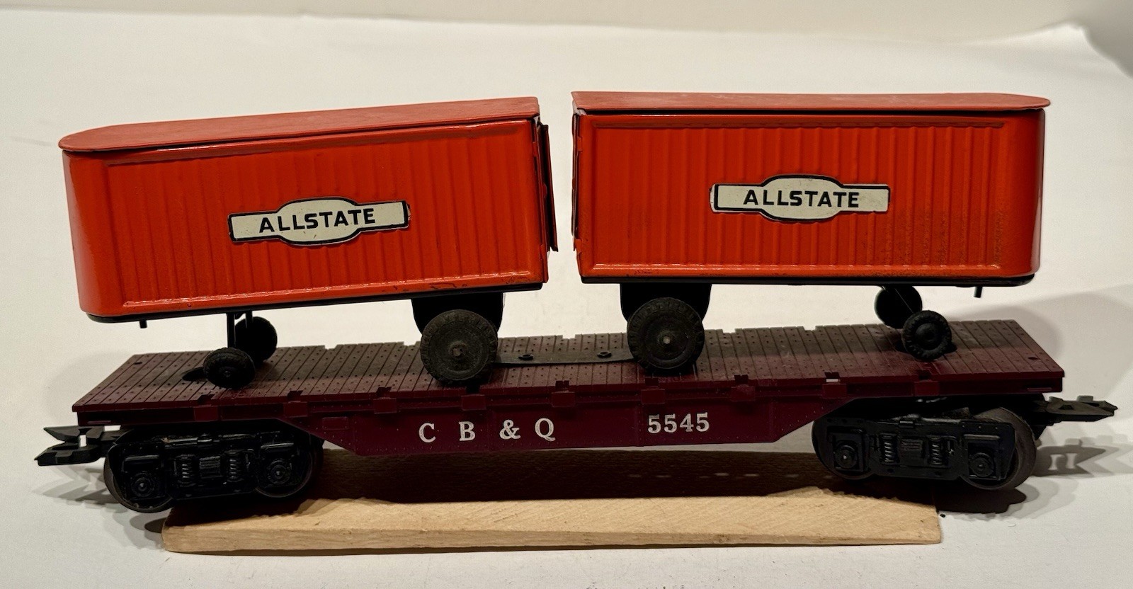 Marx 5545 C.B.& Q. Maroon Deluxe Flatcar with (2) ALLSTATE Trailers - 8 wheel