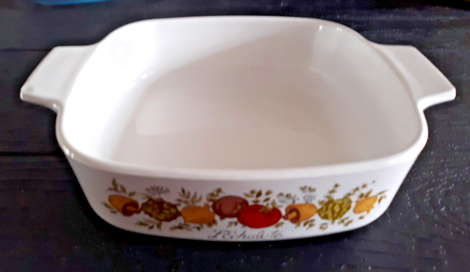 VTG Corning Ware Spice of Life L\'Échalote Casserole Dish # A-1-B (2 Minor Chips)