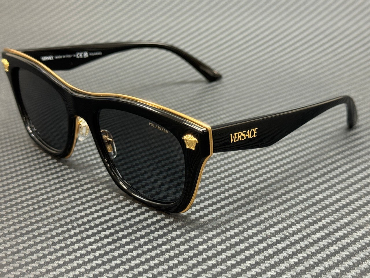 VERSACE VE2272 GB1 81 Black Grey Polarized Men\'s 53 mm Sunglasses