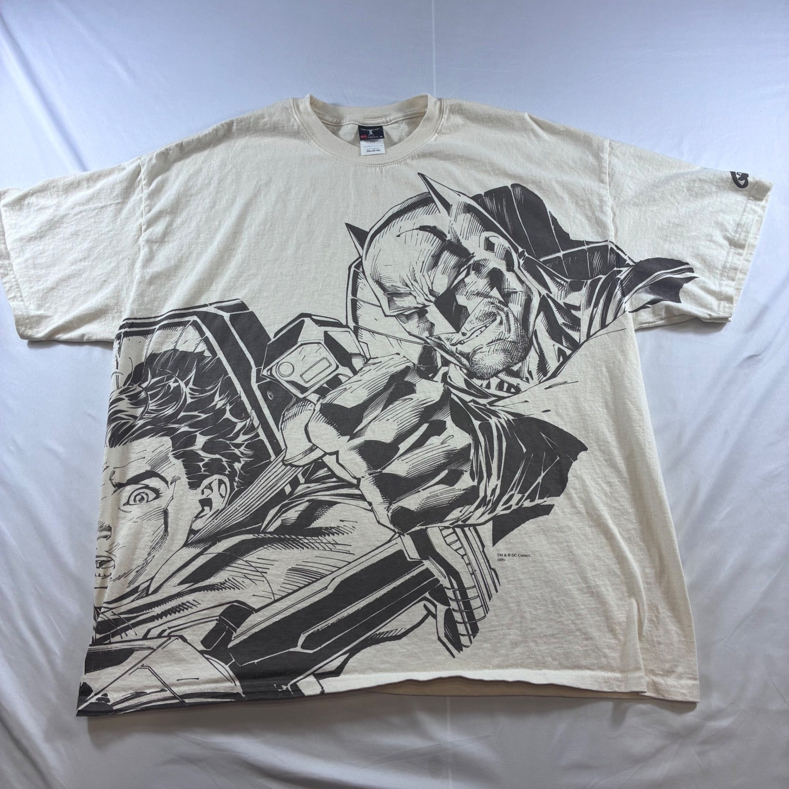 Vintage 2006 DC Comics Batman Robin AOP T-Shirt Hanes Beefy-T Cream Mens 2XL