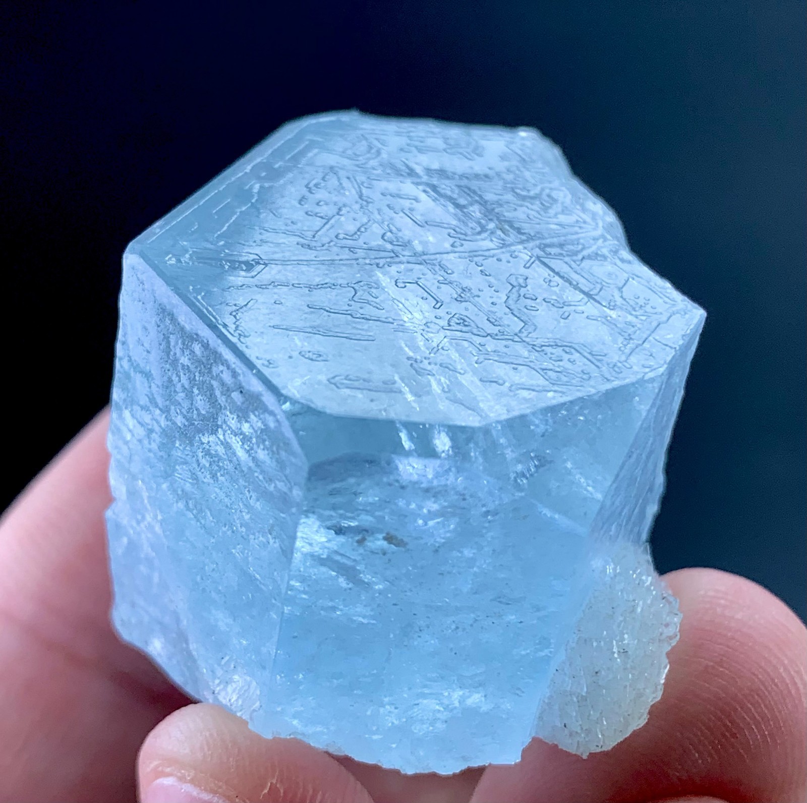 219 Carat Natural Blue Aquamarine Crystal From Skardu Pakistan