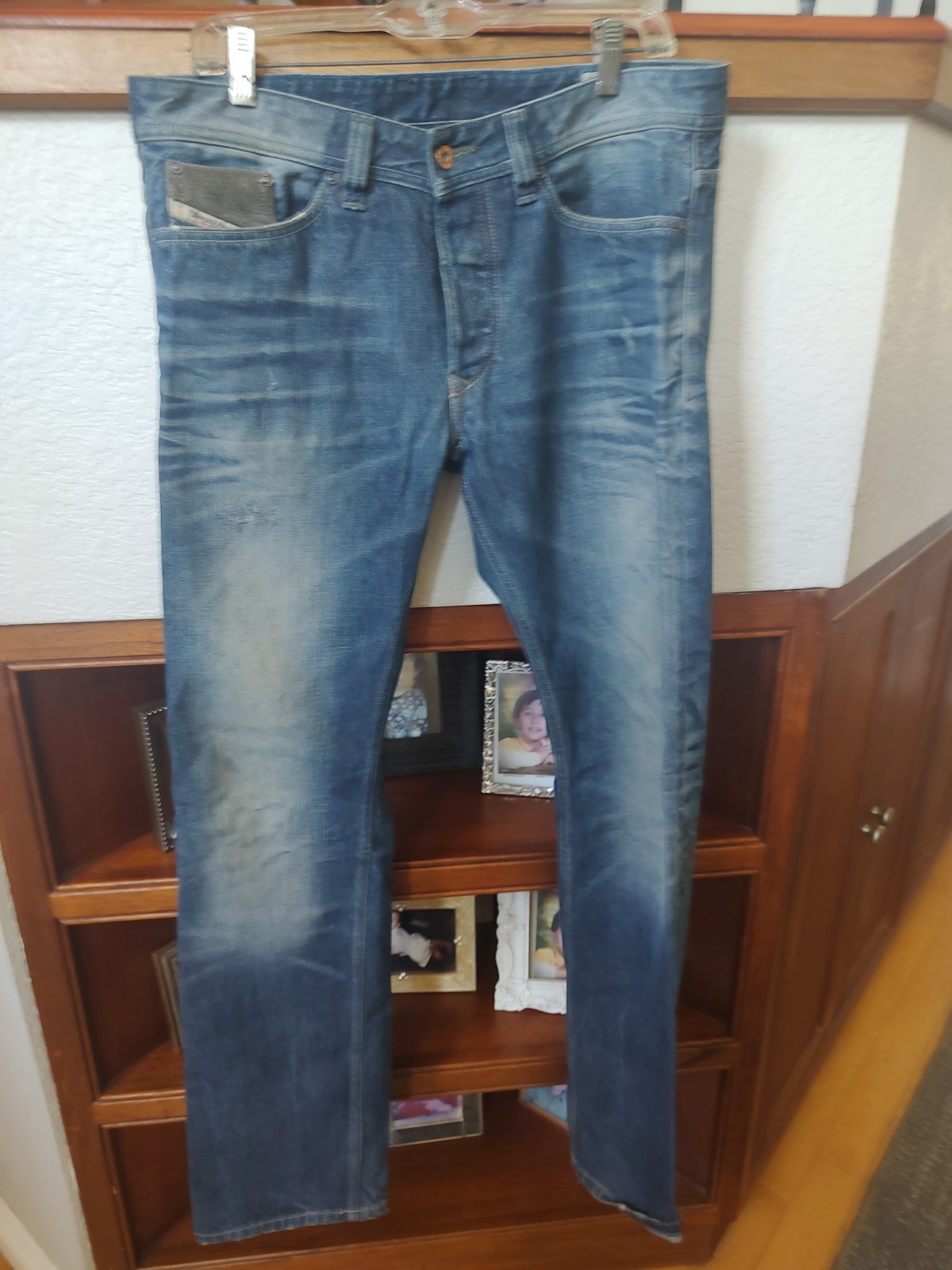 DIESEL INDUSTRY MENS VIKER REGULAR STRAIGHT STRETCH JEANS,32 X 32 DIESEL INDUSTRY MENS VIKER REGULAR STRAIGHT STRETCH JEANS,32 X 32