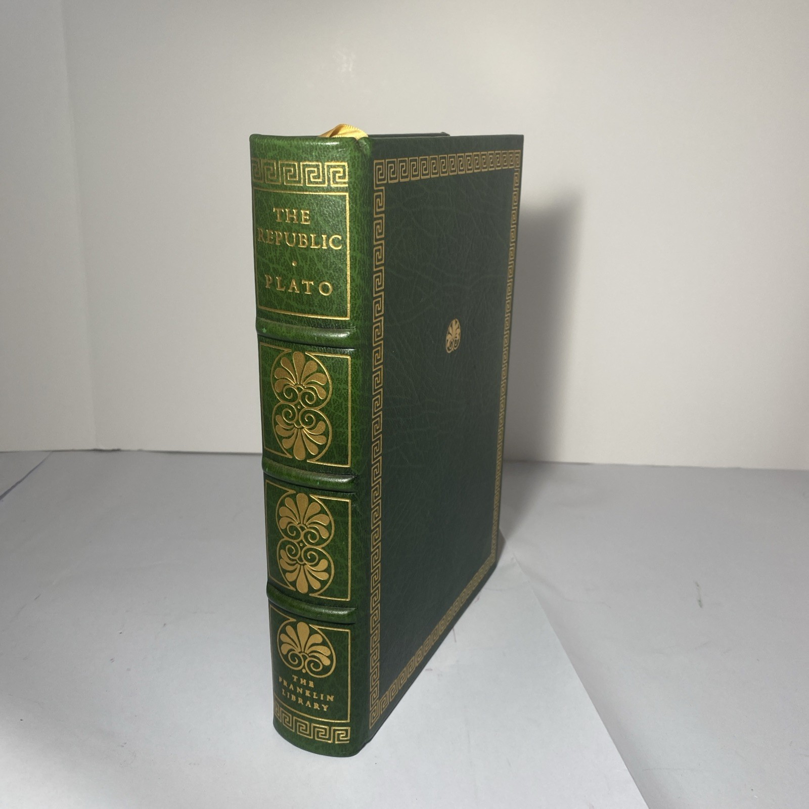 FRANKLIN LIBRARY: PLATO: THE REPUBLIC: GREEK PHILOSOPHY: SOCRATES\' PUPIL