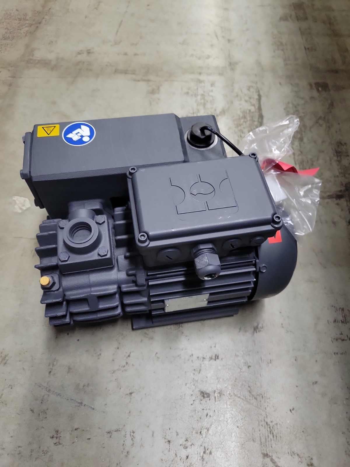 Vemag Vacuum Pump KC 0016 E 3Z0 Vemag Vacuum Pump KC 0016 E 3Z0