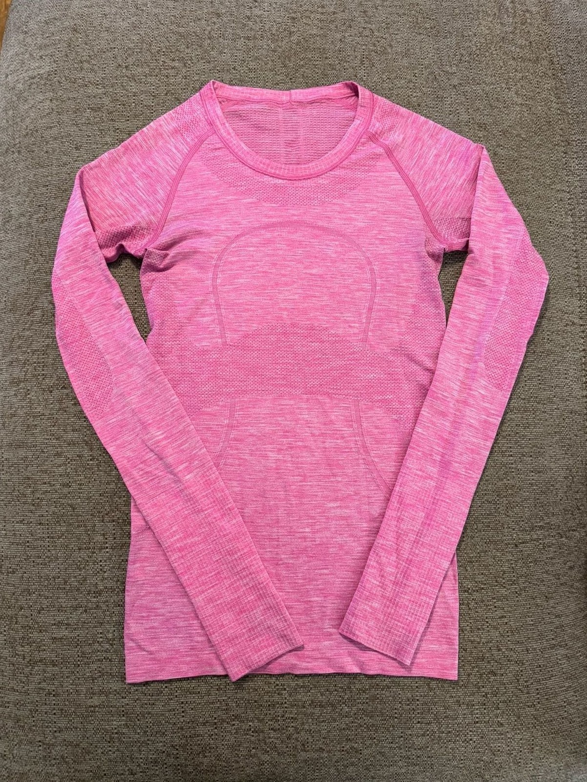 Lululemon Swiftly Tech Long Sleeve Shirt Size 4 Pink Lululemon Swiftly Tech Long Sleeve Shirt Size 4 Pink