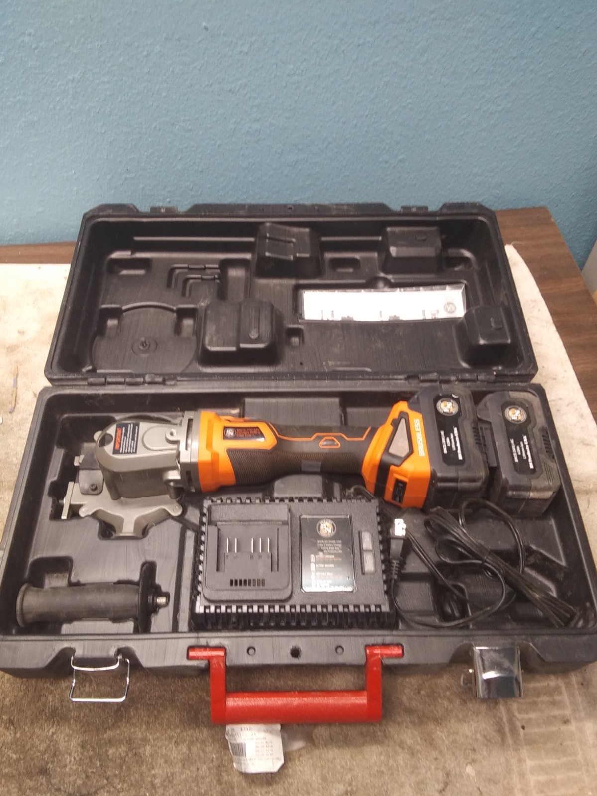 BN PRODUCTS USA BNCE-20C-24V Cordless Rebar Cutter, 2 Batteries, Charger, Case.