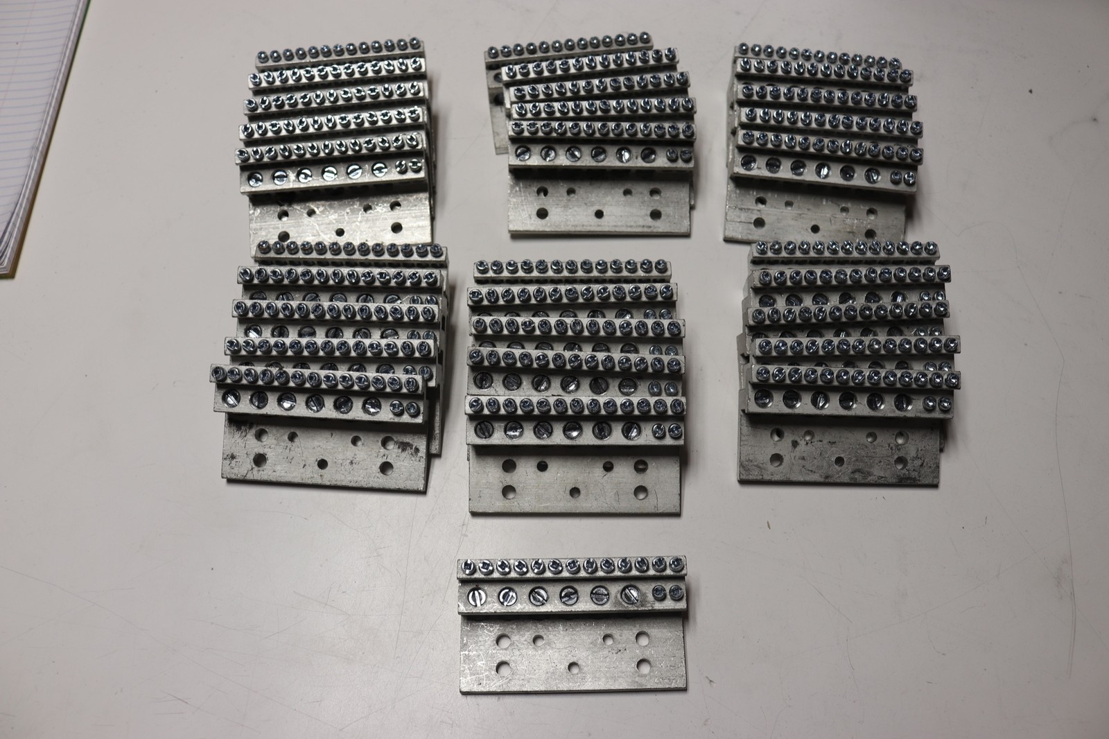 31x Lot Copper Terminal Block 21-Position POS Dual Rated Mechanical Lug 22-24awg 31x Lot Copper Terminal Block 21-Position POS Dual Rated Mechanical Lug 22-24awg