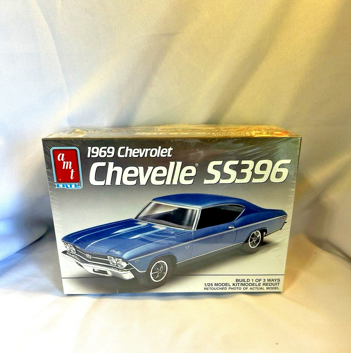 AMT CHEVY 1969n Chevelle SS396 Build 1 of 3 model kit NEW in FACTORY SEALED BOX