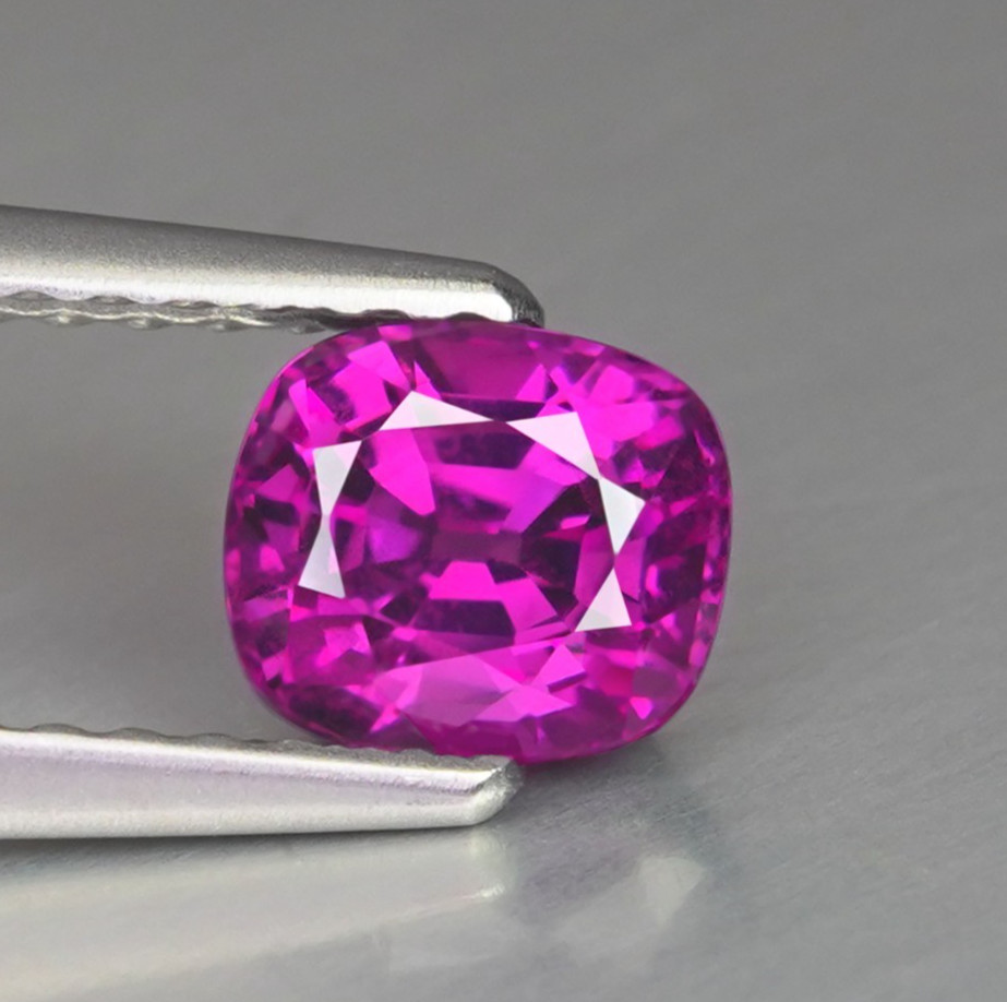 1.00 CT Unheated Purple (Tulip) Color 100% Natural Umbalite Garnet From Tanzania