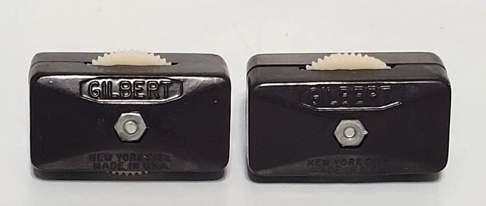 2 Vintage Original Gilbert Bakelite In-line Rotary Thumbwheel On / Off Switch 2 Vintage Original Gilbert Bakelite In-line Rotary Thumbwheel On / Off Switch